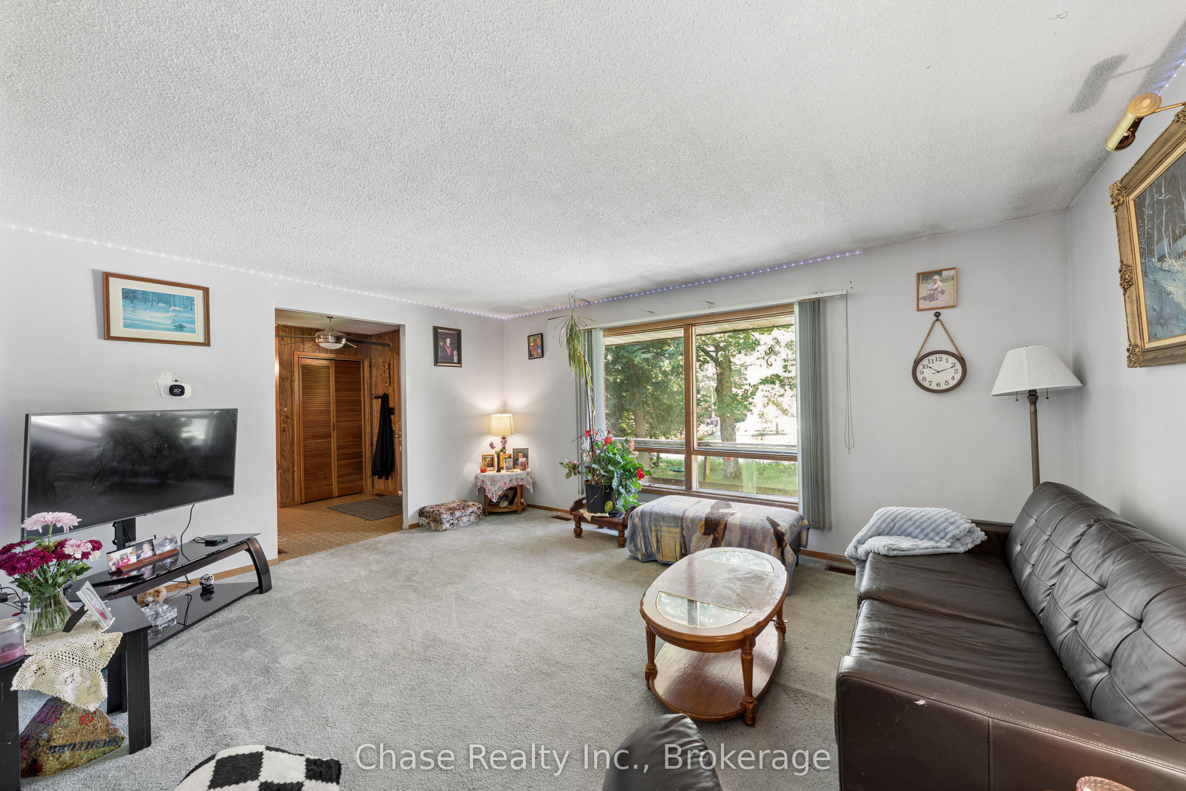 655 Tiny Beaches Road N Property Photo 11