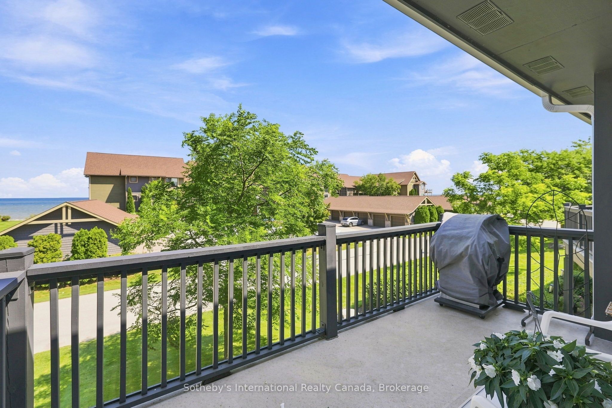 464 Mariners Way Property Photo 18