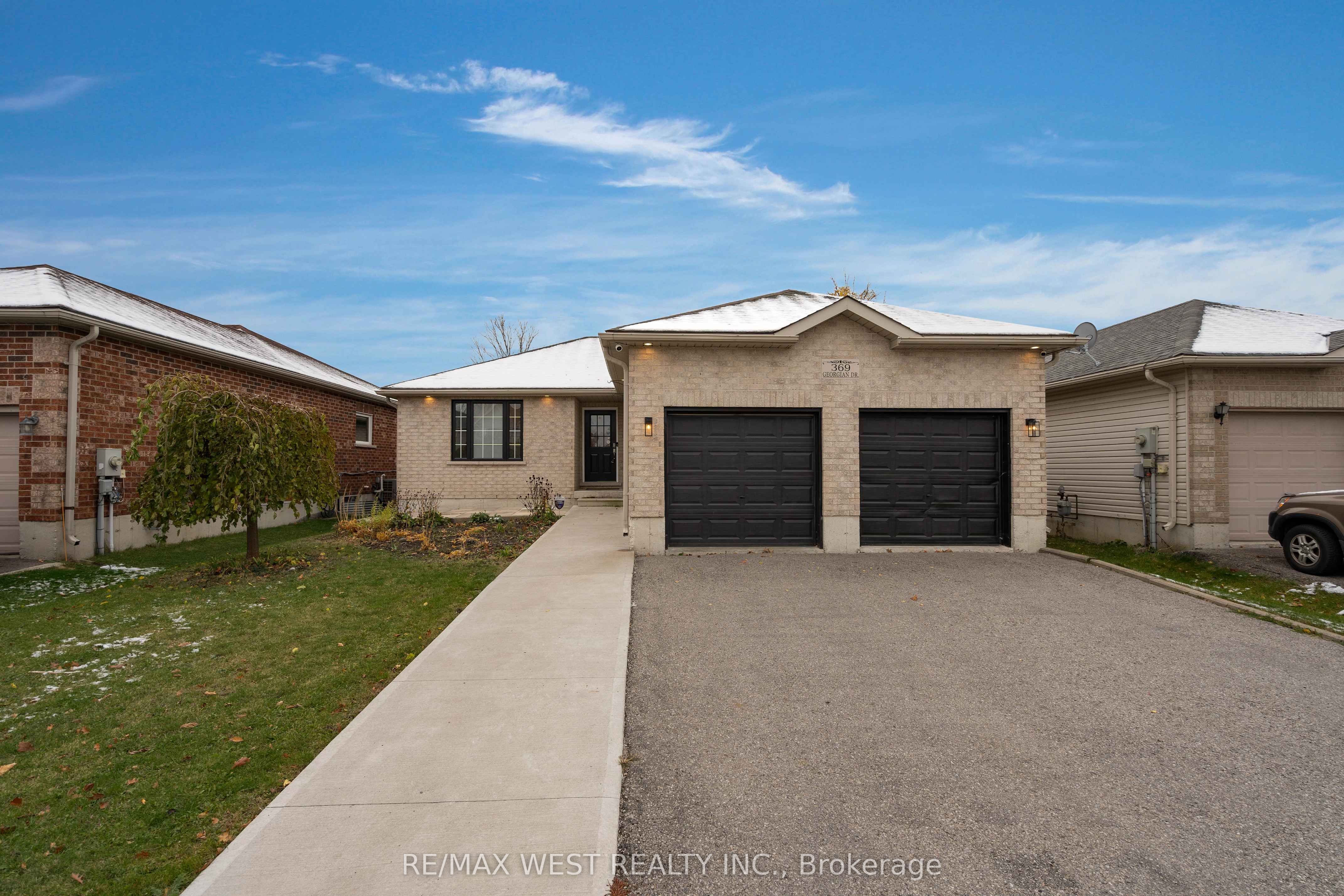 369 Georgian Drive 3 Property Photo 1
