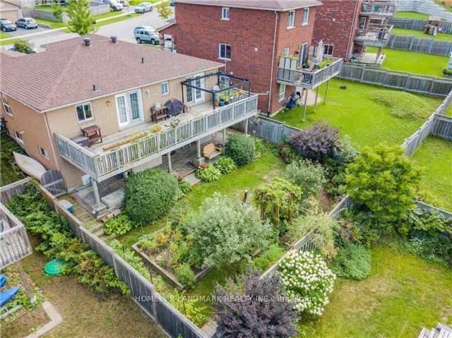 10 Marjoy Avenue Main Property Photo 8
