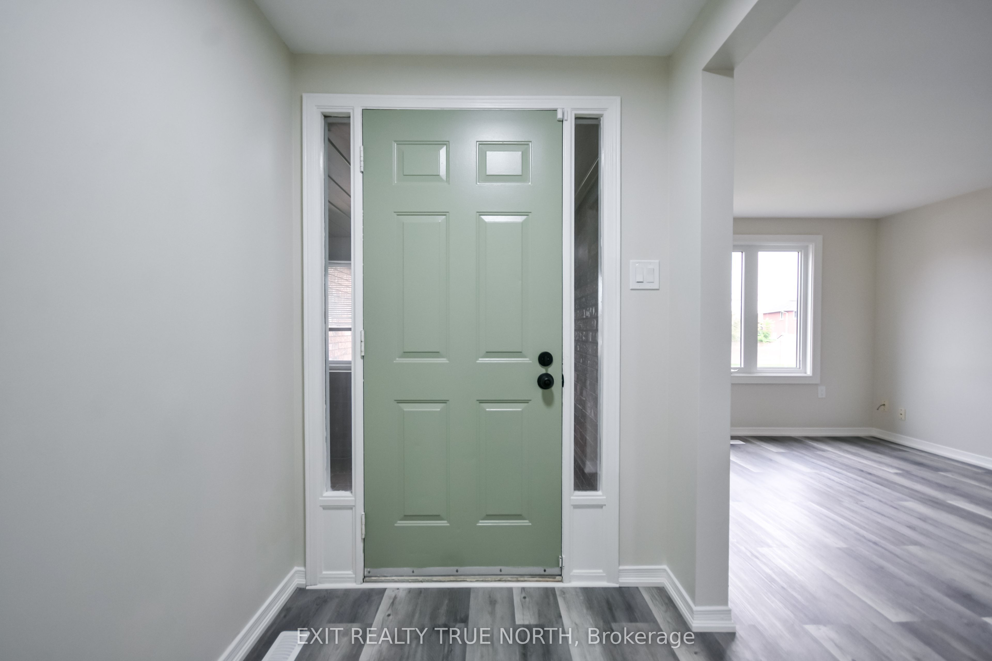 426 Sunnidale Road Property Photo 3