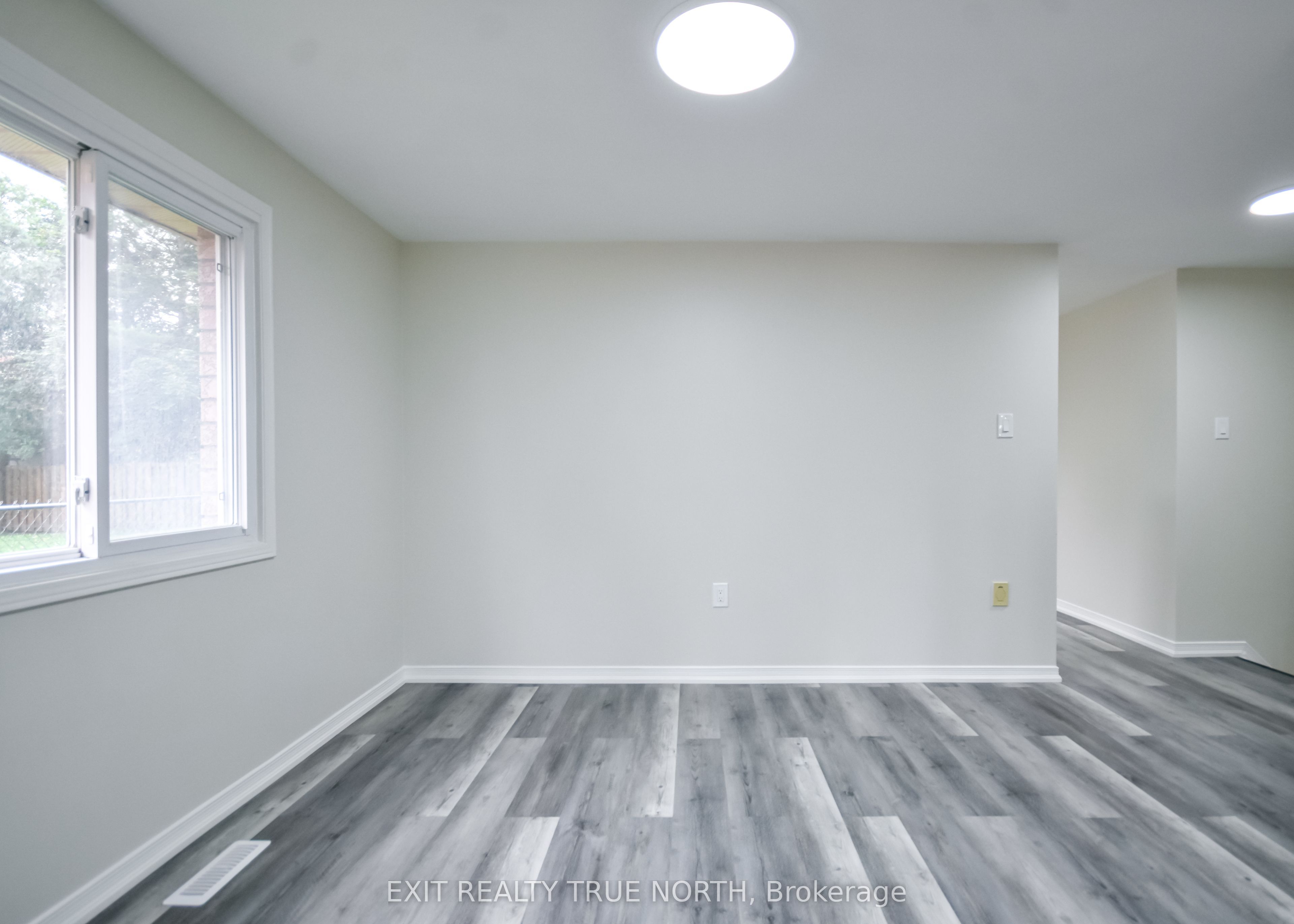 426 Sunnidale Road Property Photo 6