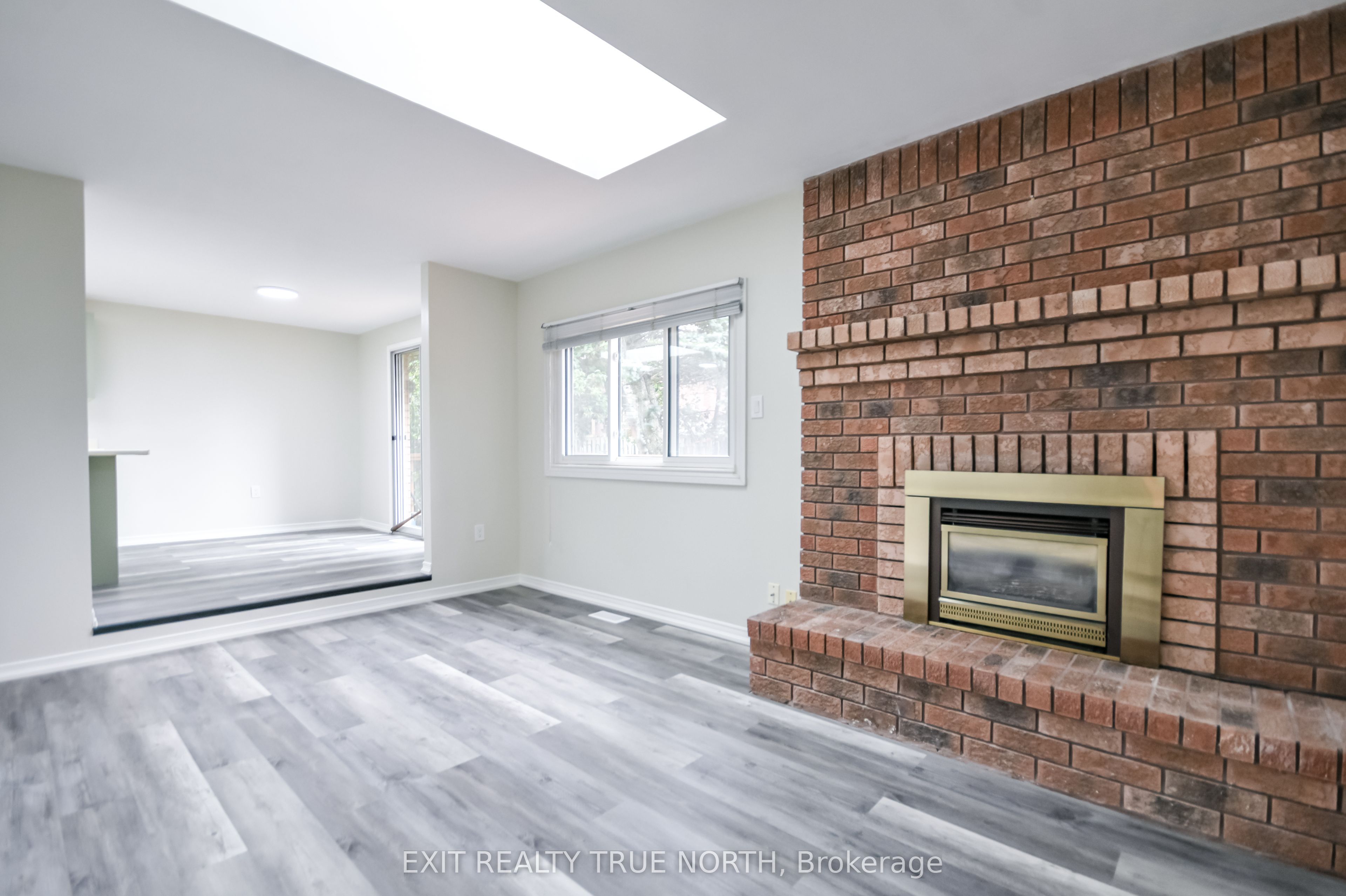 426 Sunnidale Road Property Photo 11