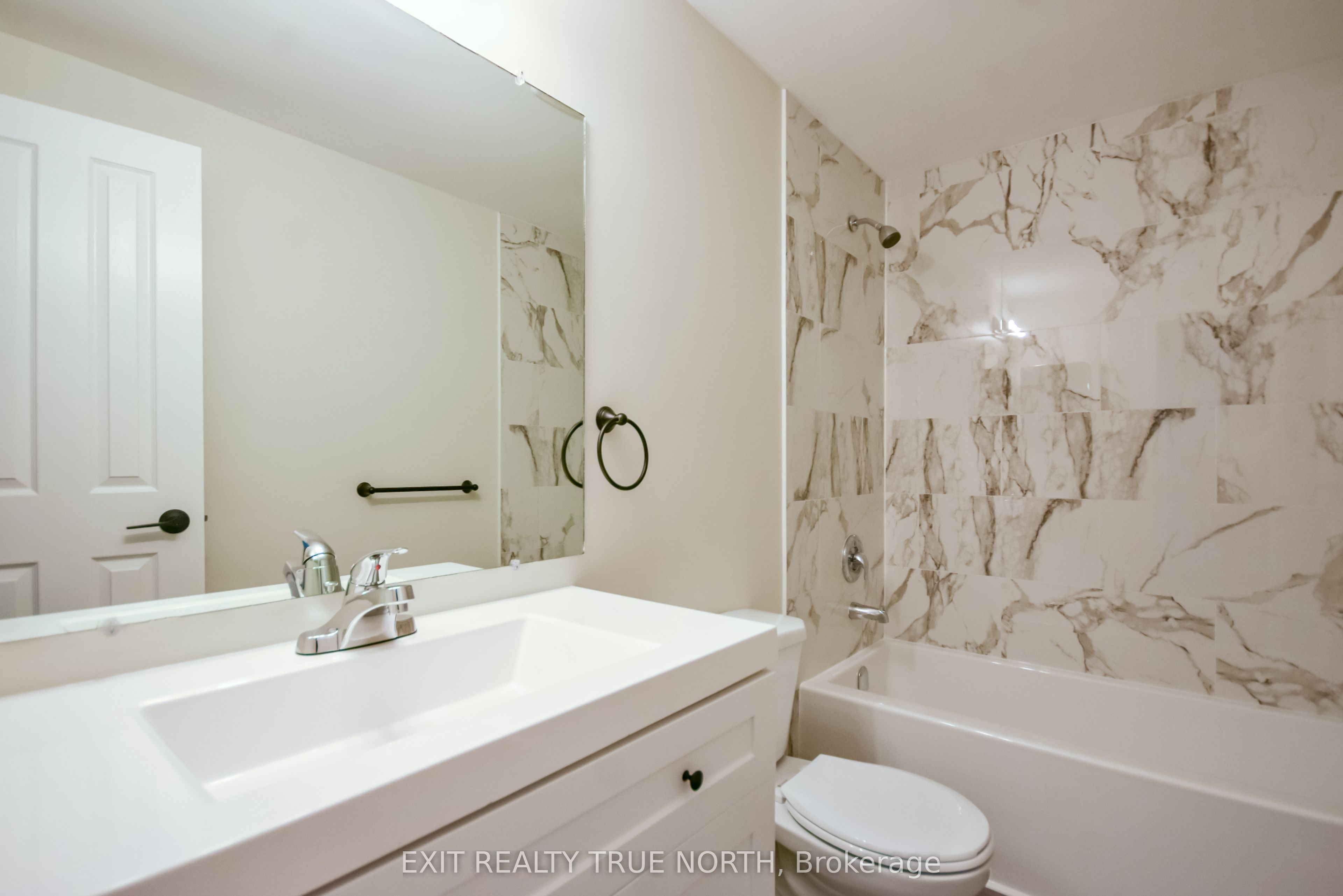 426 Sunnidale Road Property Photo 13