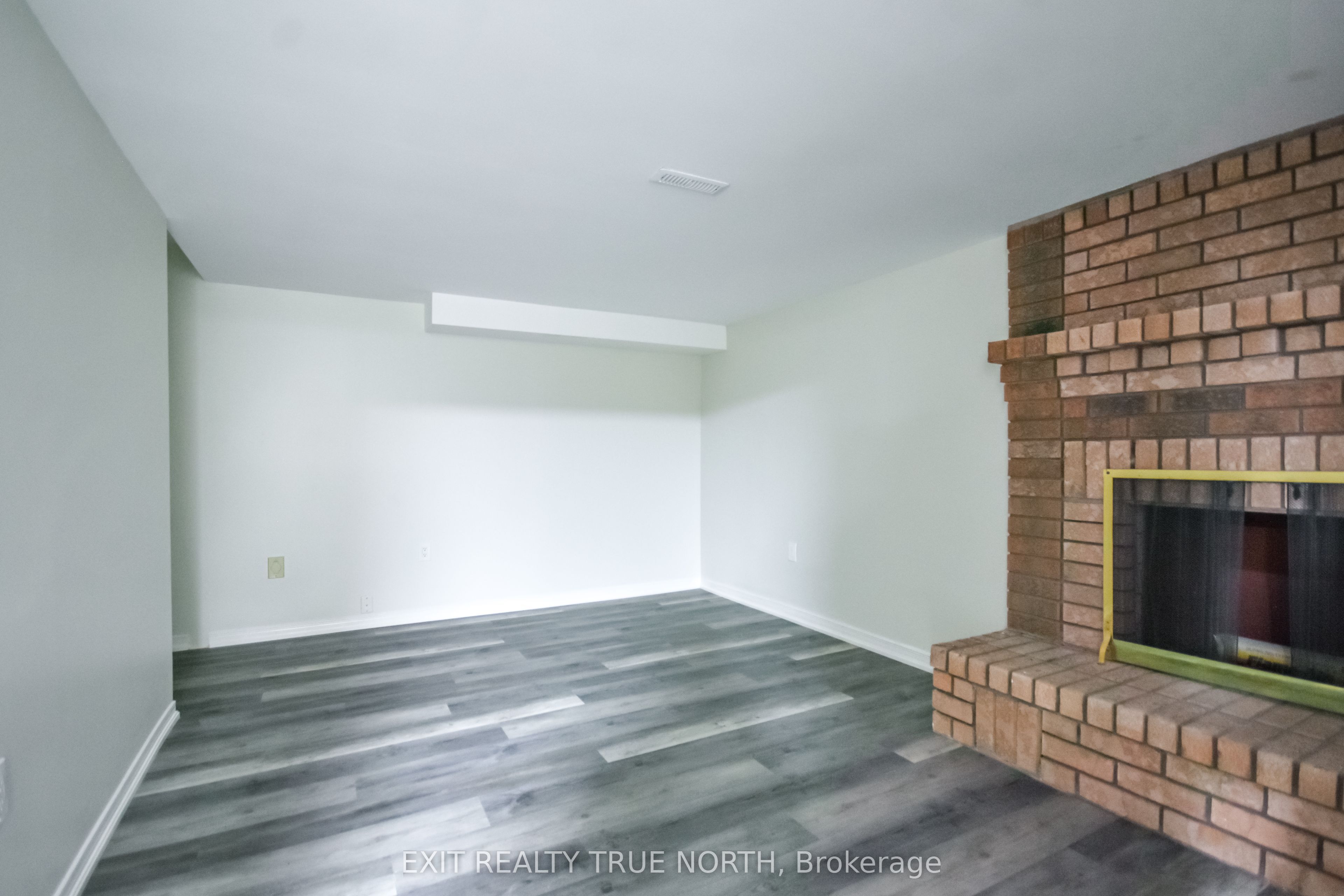 426 Sunnidale Road Property Photo 25