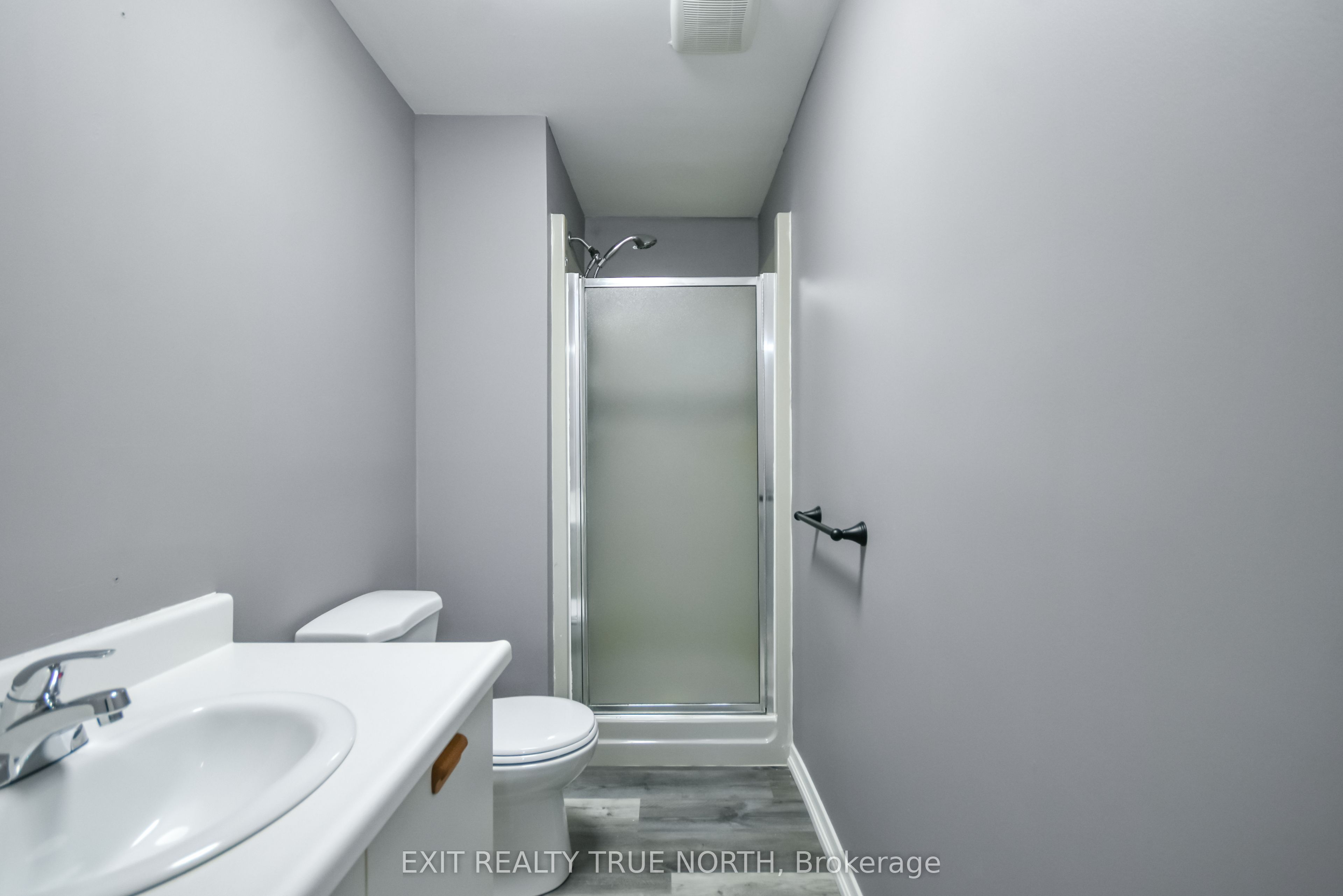 426 Sunnidale Road Property Photo 26