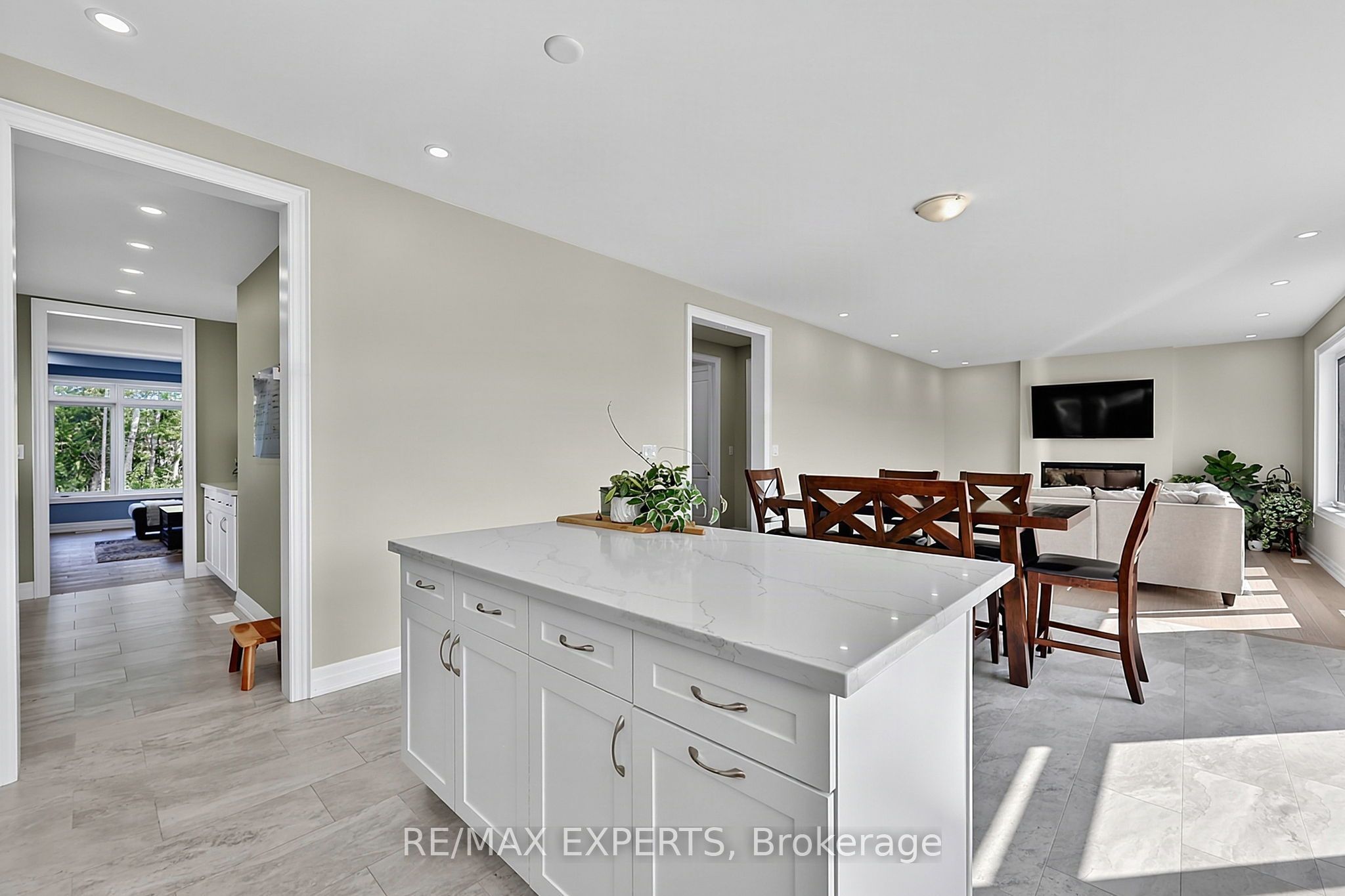 222 Mapleside Drive Property Photo 11