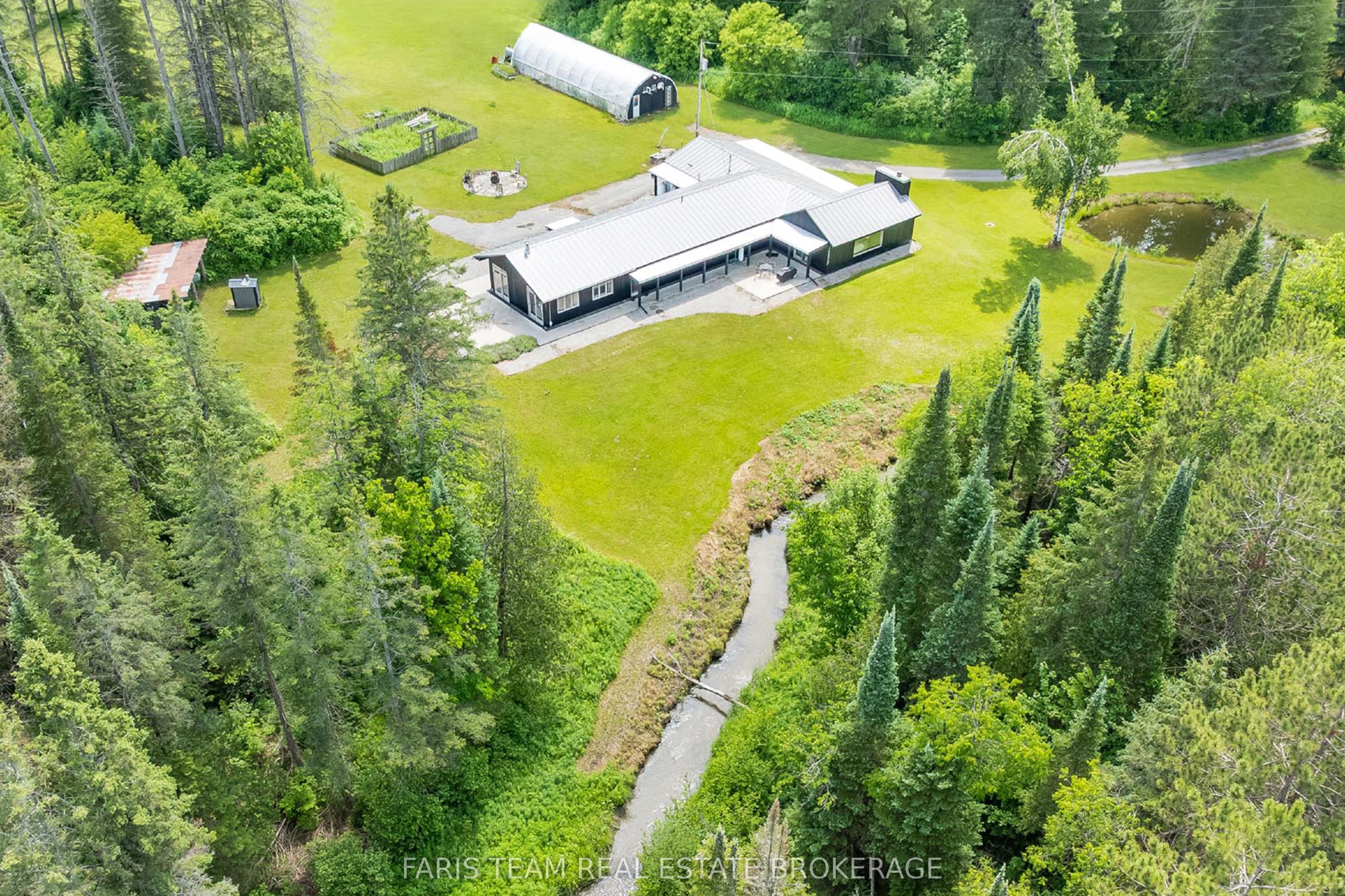 1076 Beaver Lane Property Photo 1