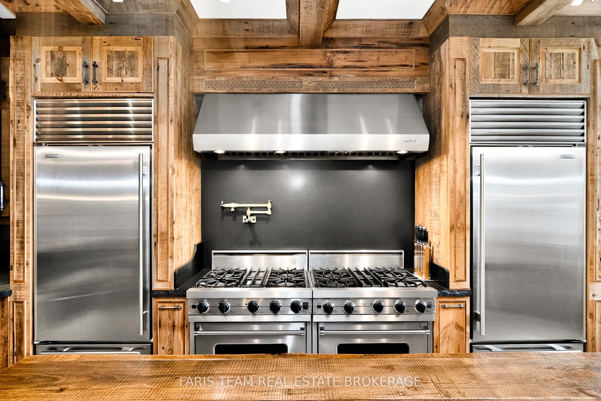 1076 Beaver Lane Property Photo 7