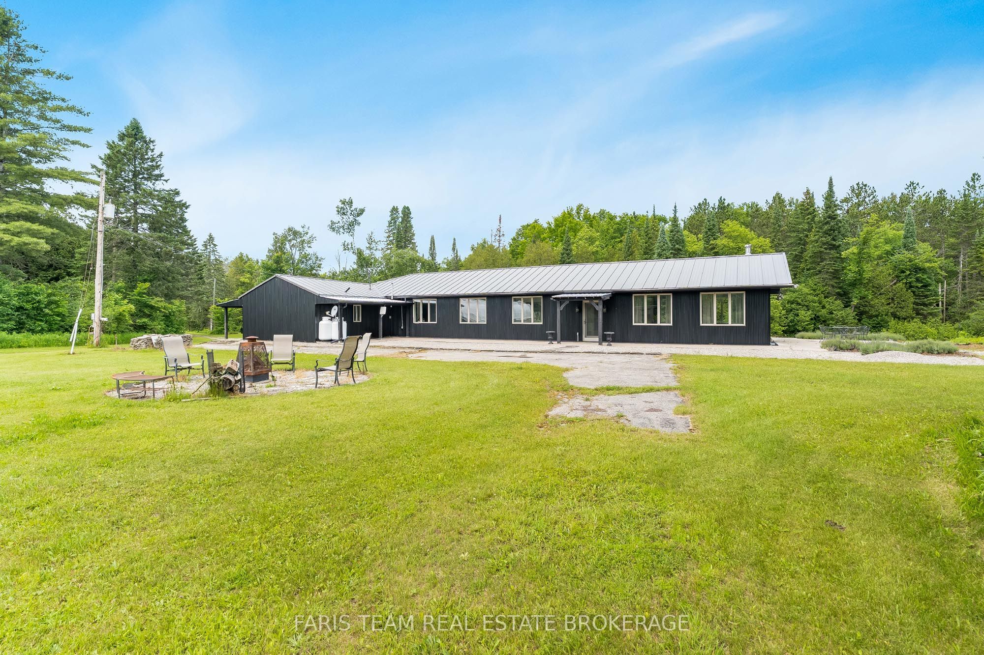 1076 Beaver Lane Property Photo 29