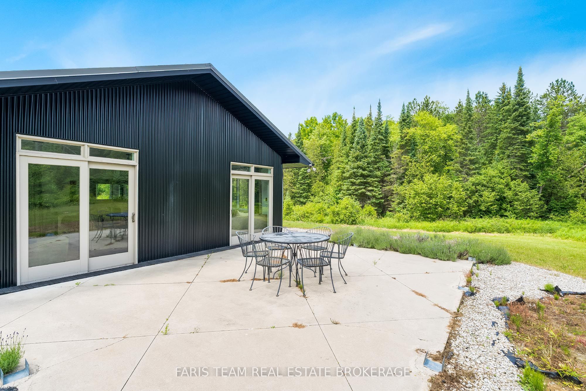 1076 Beaver Lane Property Photo 30