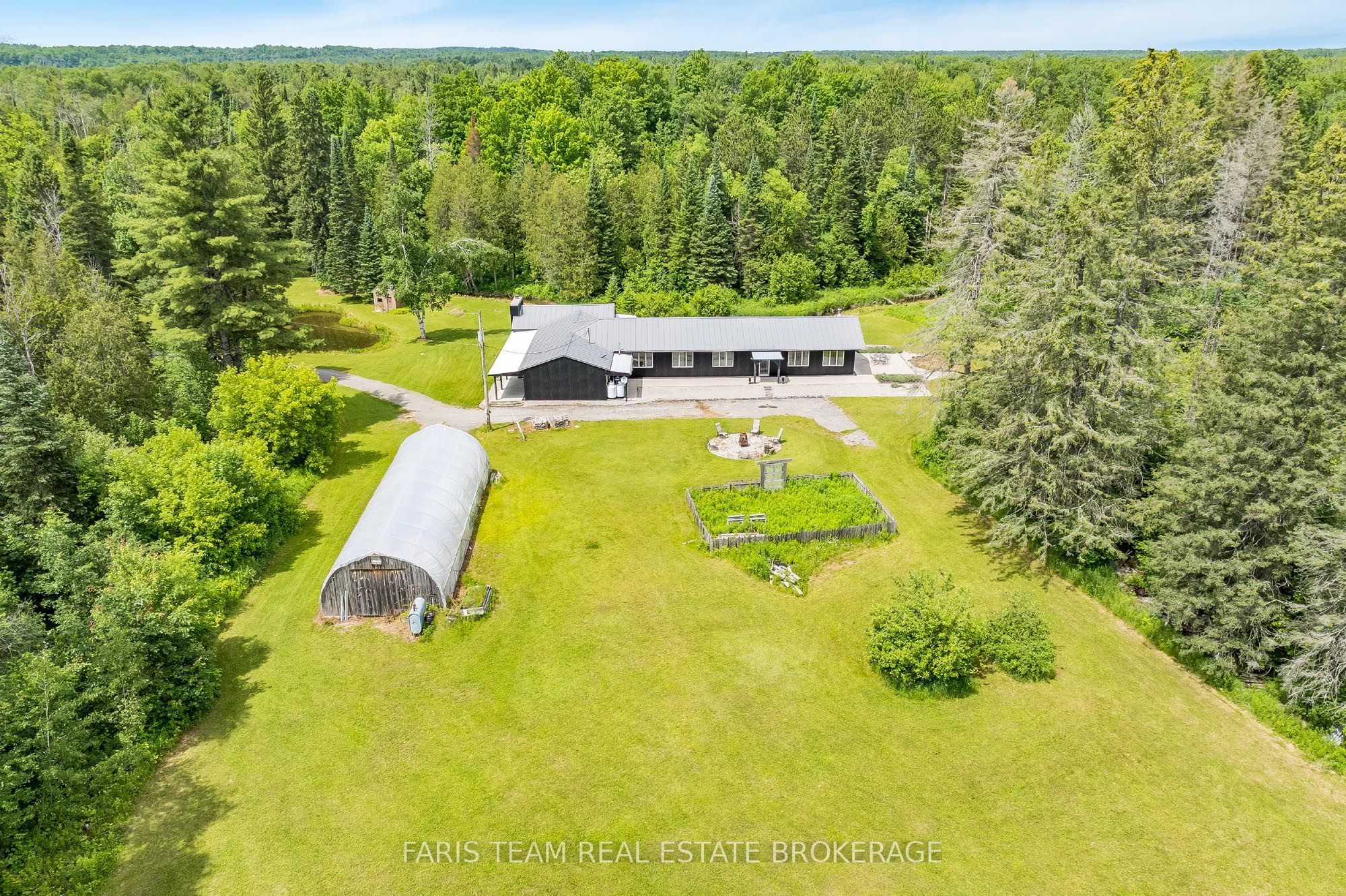 1076 Beaver Lane Property Photo 40