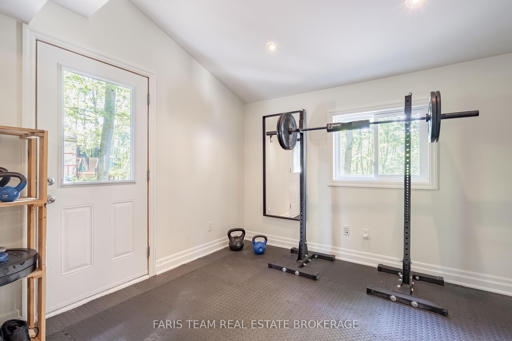 49 Huronwoods Drive Property Photo 28