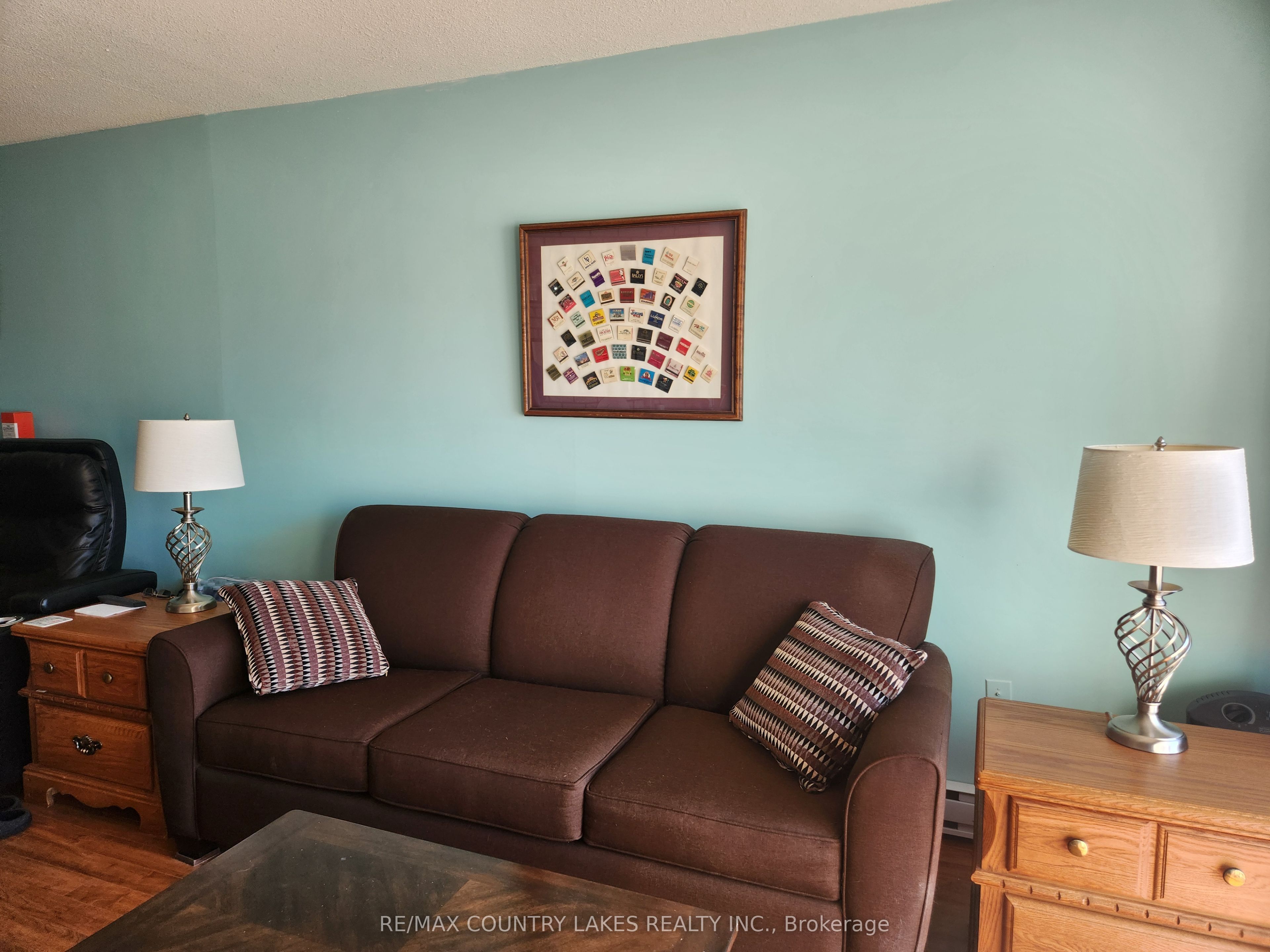 4 Paradise Boulevard 3 Property Photo 3