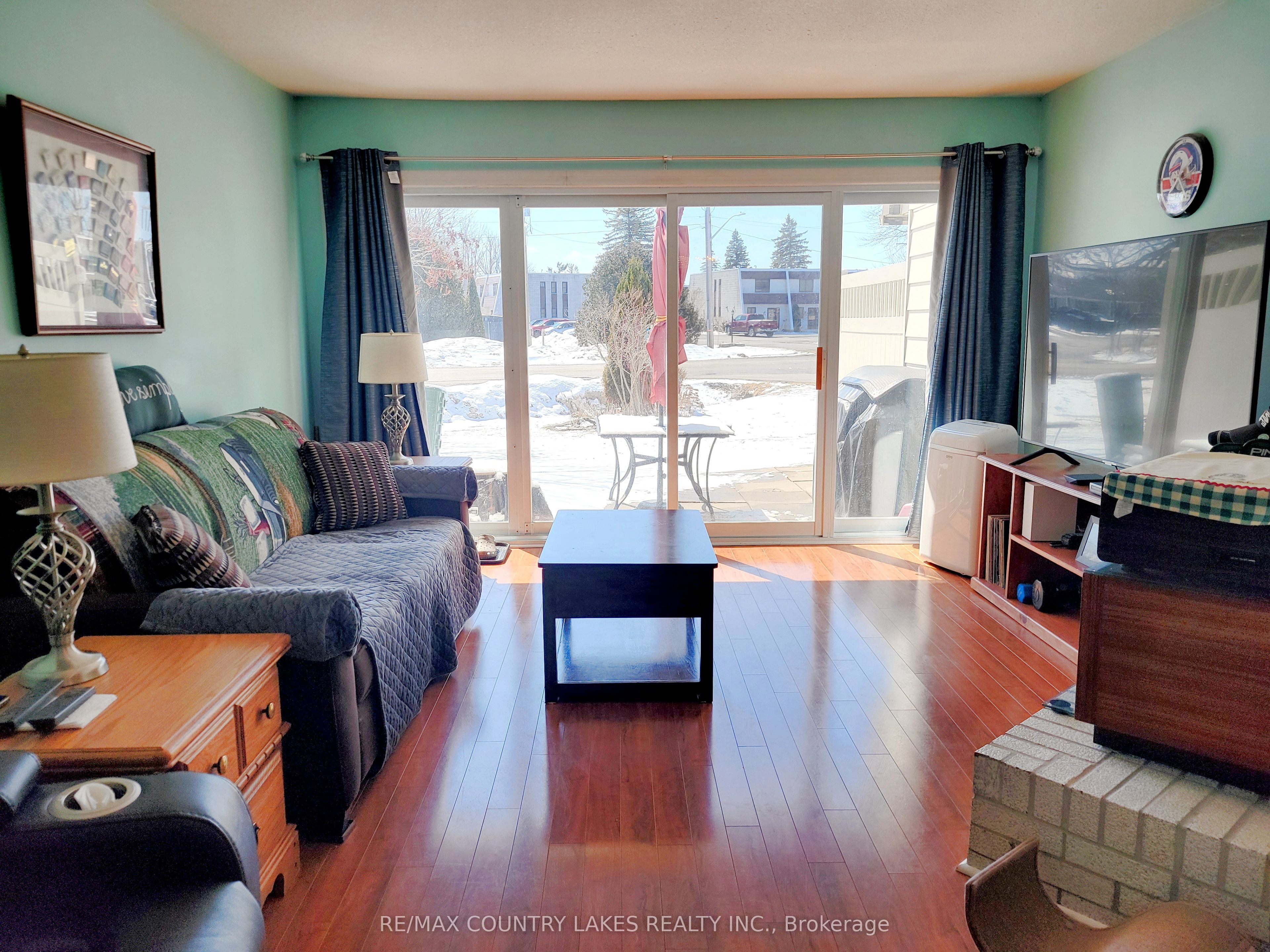 4 Paradise Boulevard 3 Property Photo 4