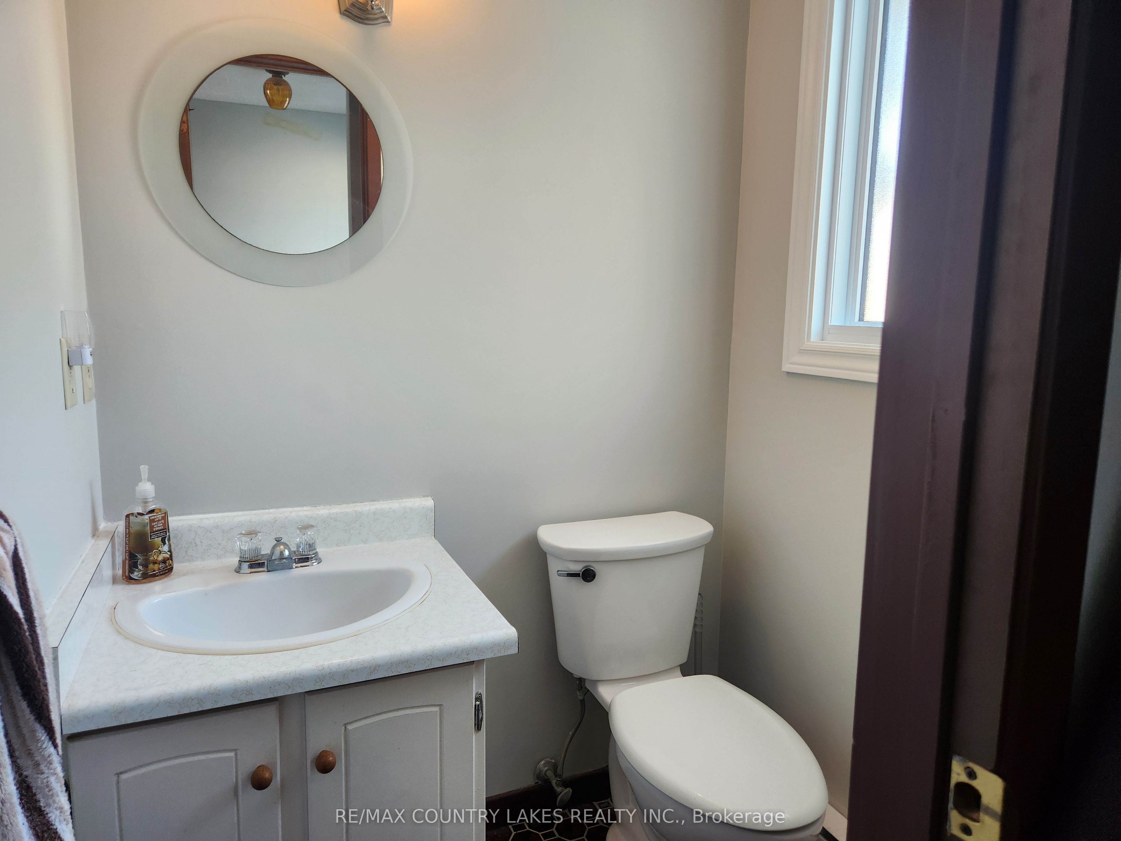 4 Paradise Boulevard 3 Property Photo 7