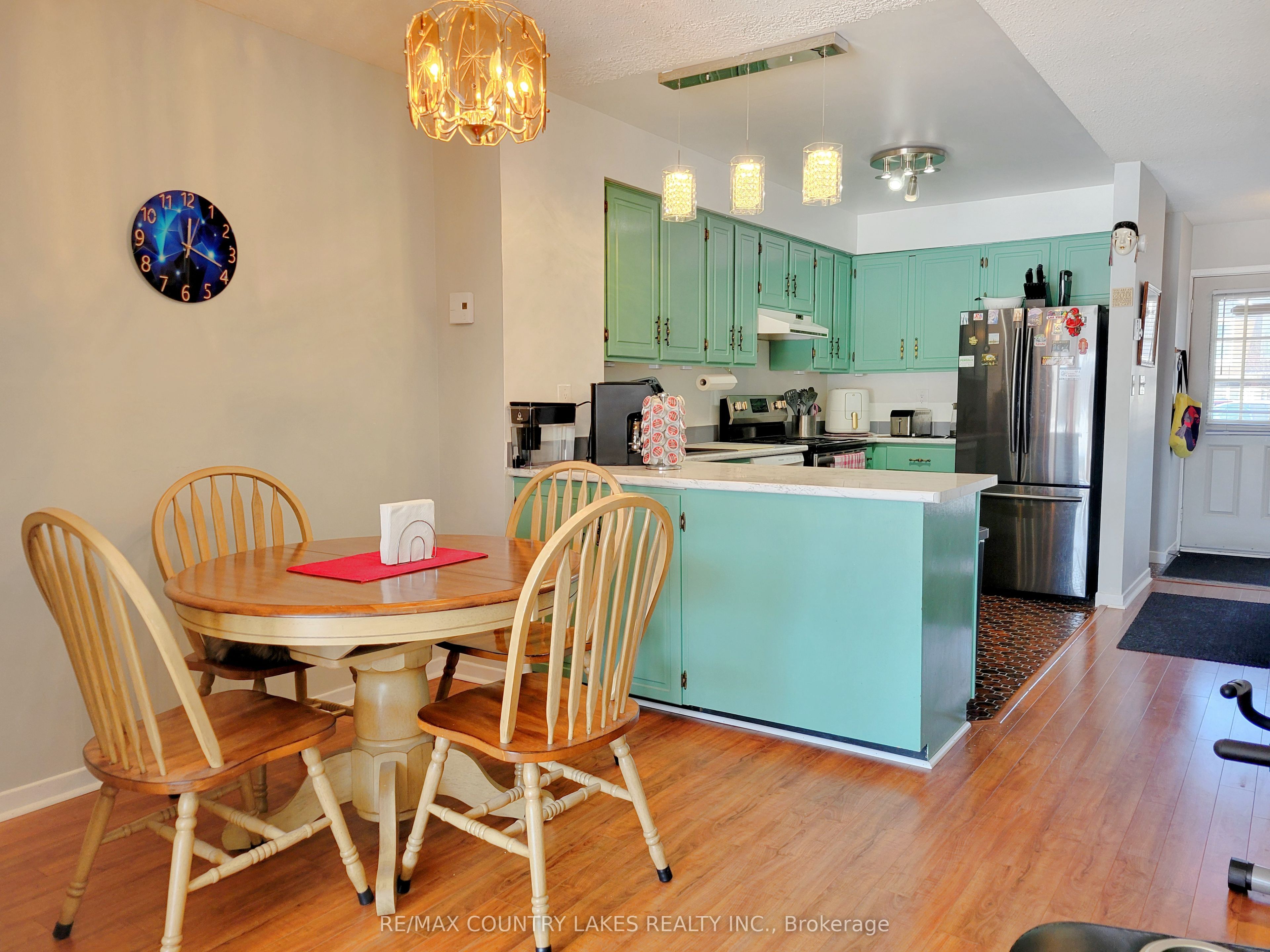 4 Paradise Boulevard 3 Property Photo 11