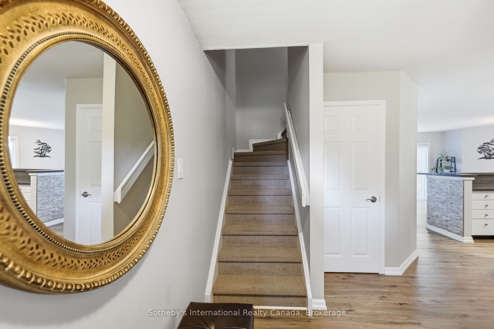 346 Mariners Way Property Photo 5