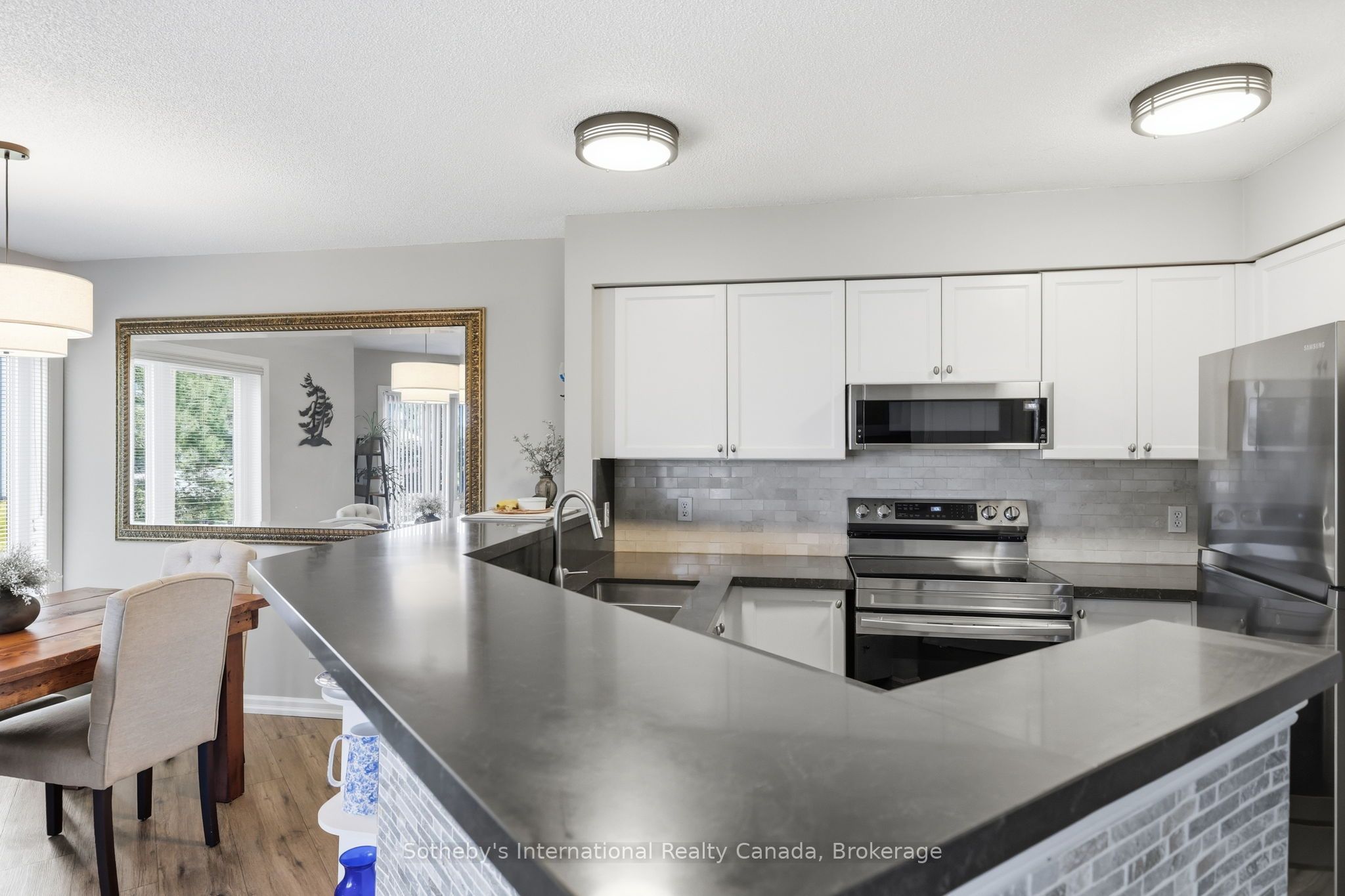 346 Mariners Way Property Photo 8