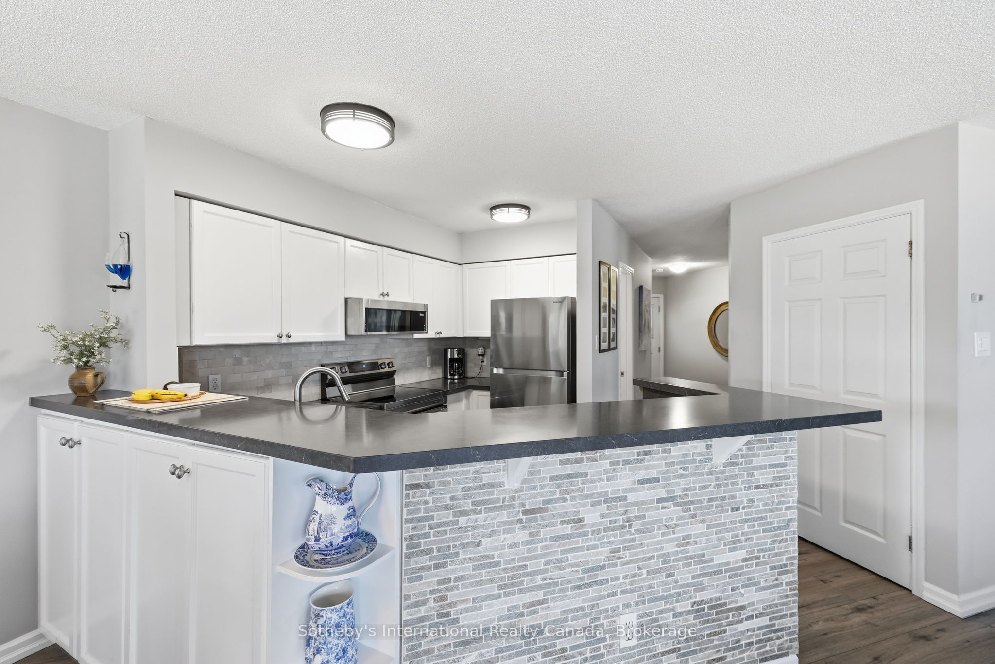 346 Mariners Way Property Photo 9