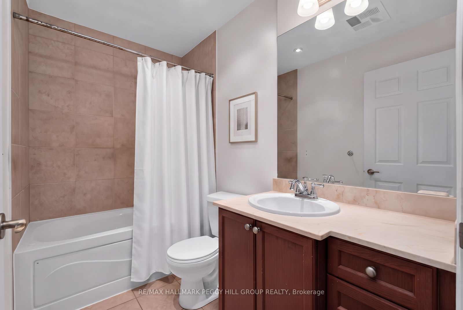 37 Ellen Street 1303 Property Photo 10