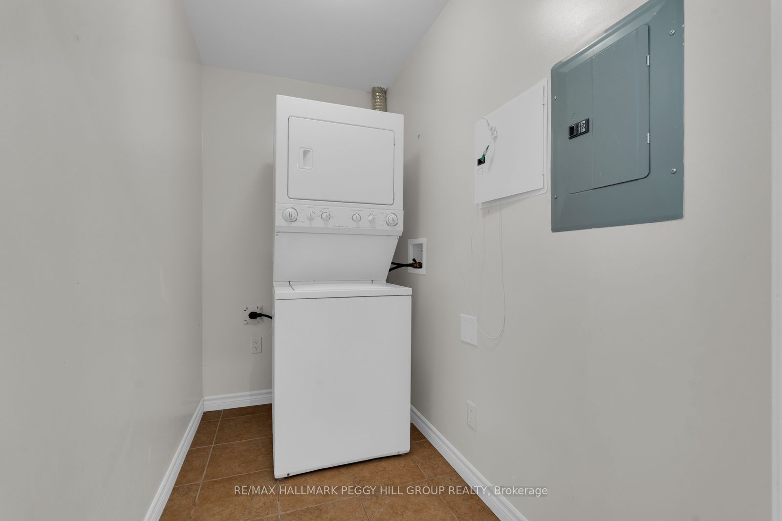 37 Ellen Street 1303 Property Photo 11