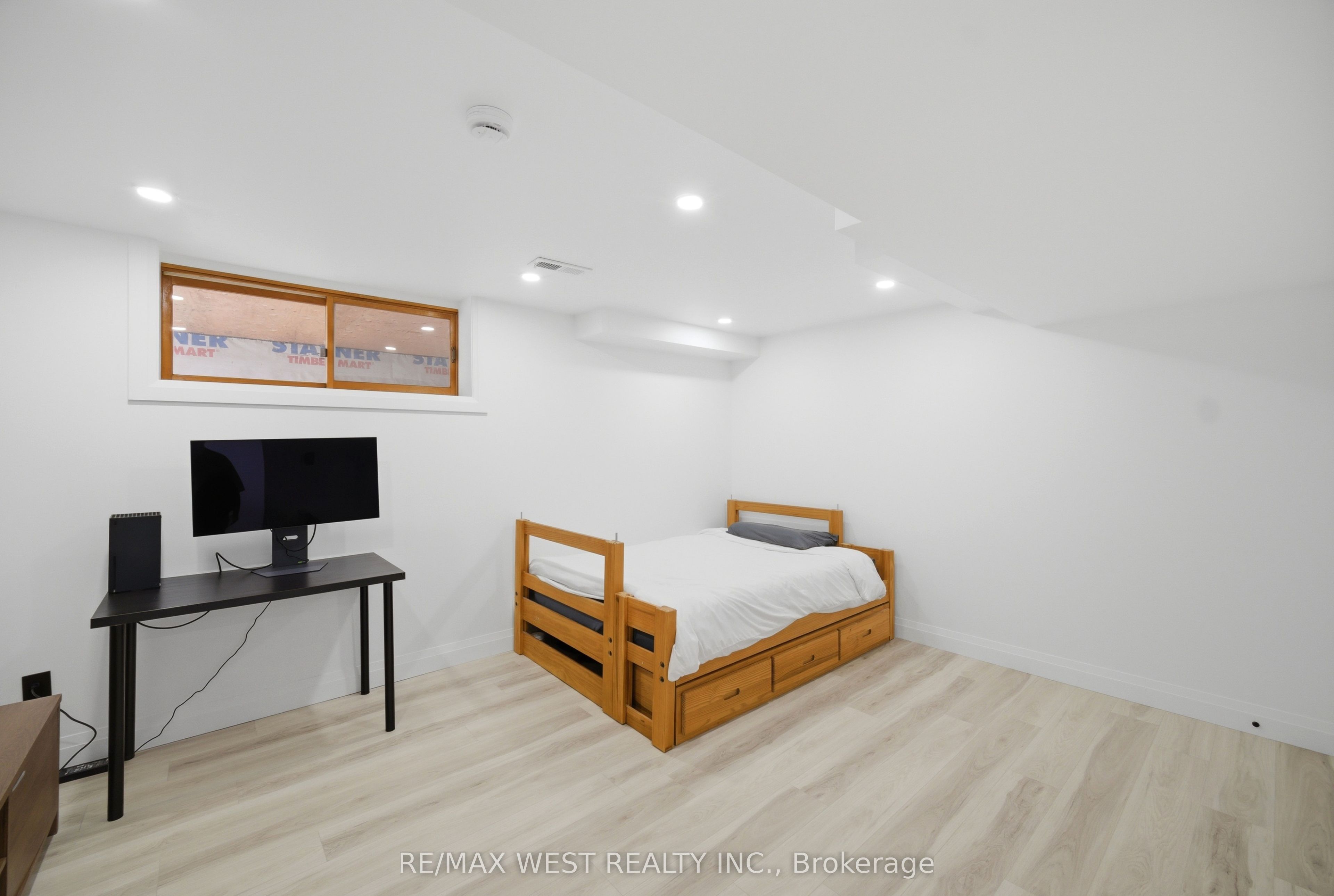 61 Antigua Drive Property Photo 9