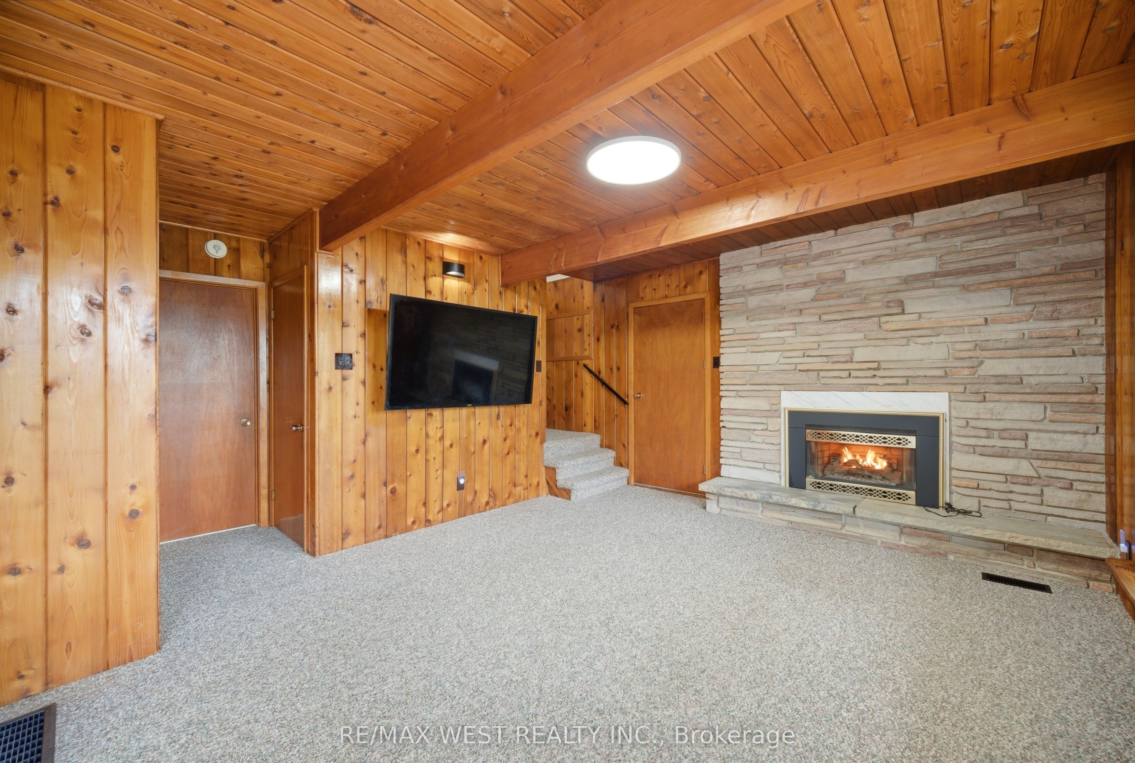 61 Antigua Drive Property Photo 13
