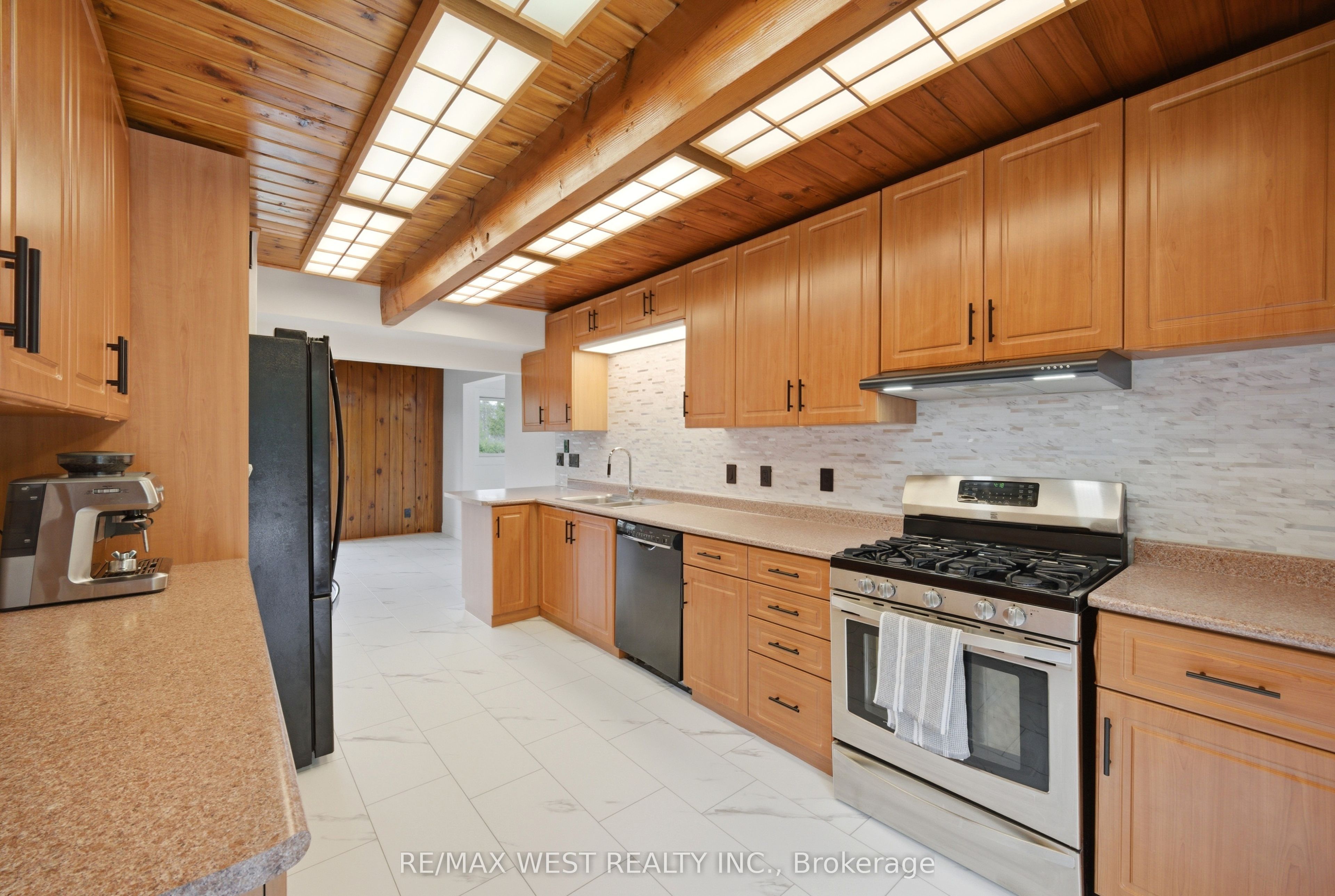 61 Antigua Drive Property Photo 18