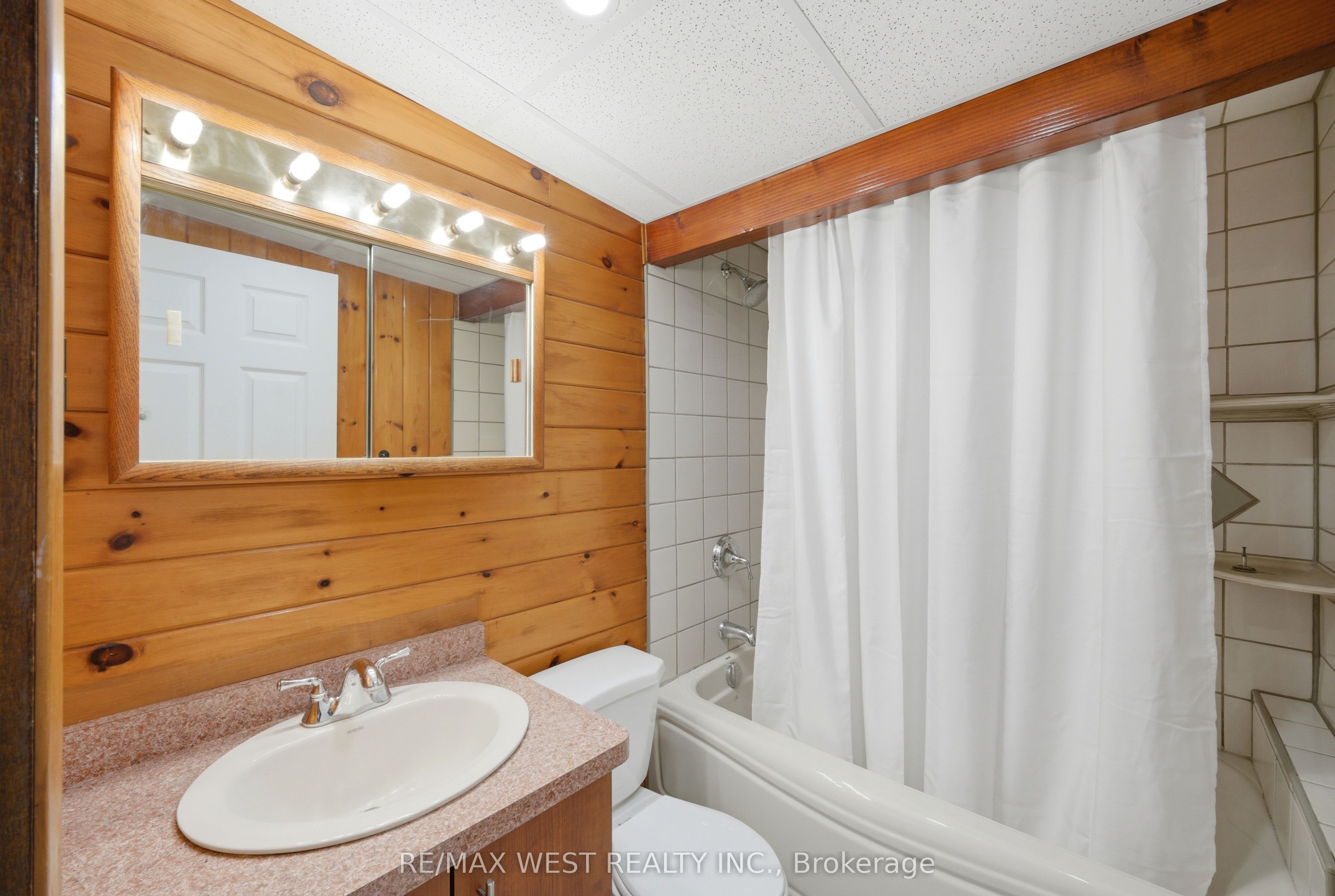 61 Antigua Drive Property Photo 33