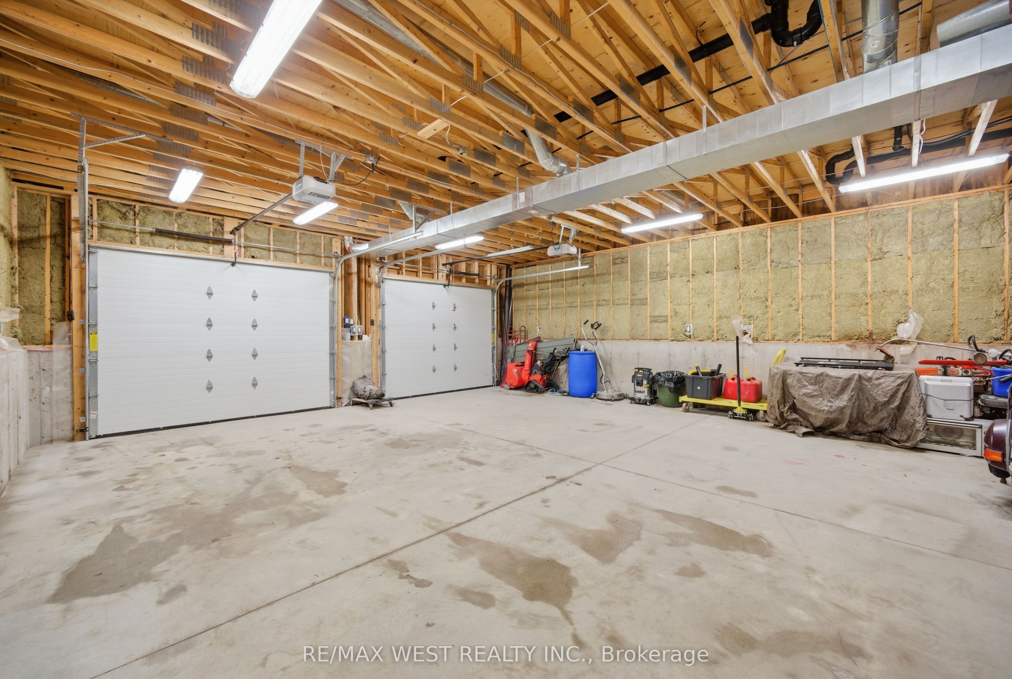 61 Antigua Drive Property Photo 41