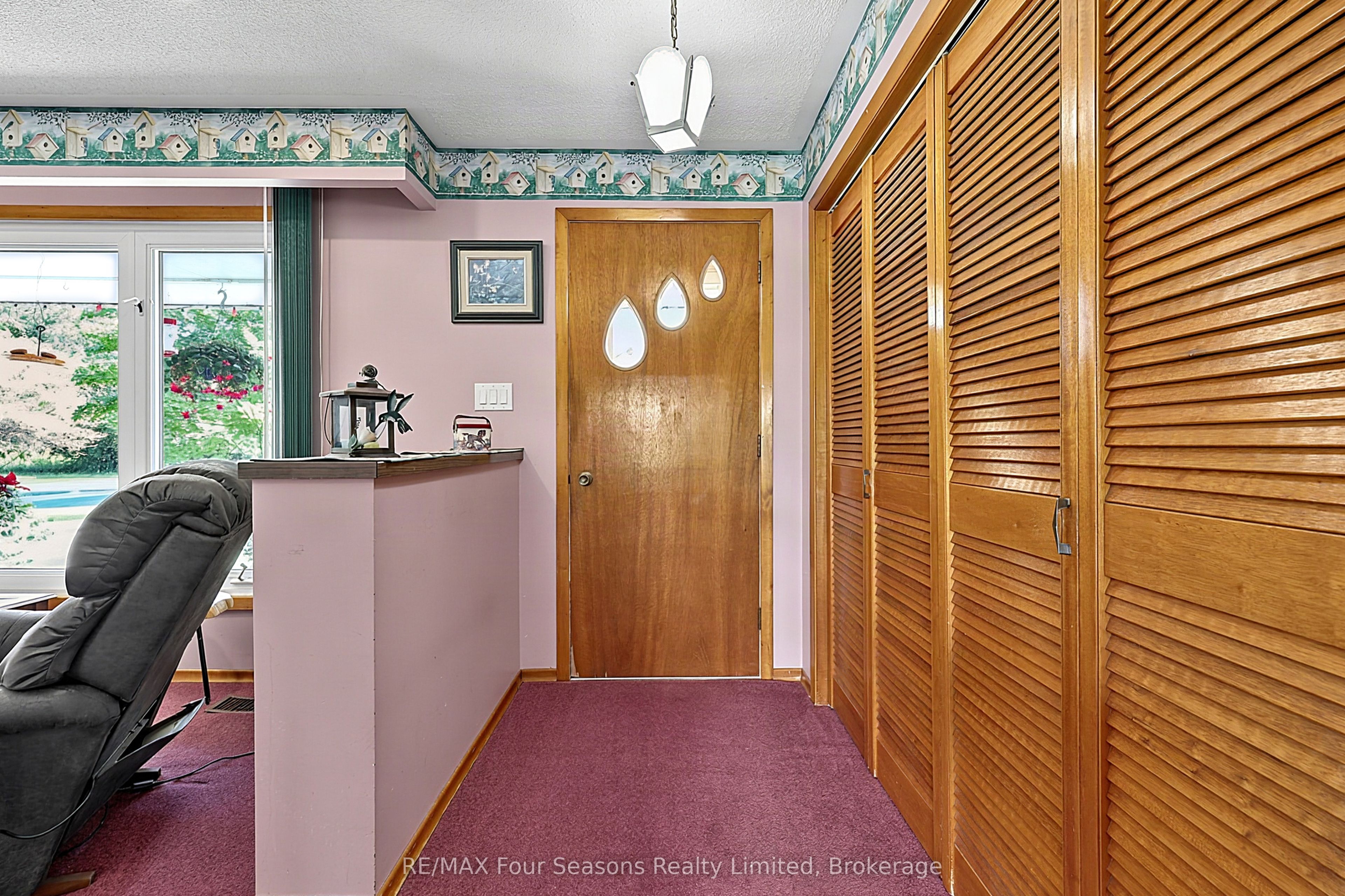 2140 5th Concession N Property Photo 8