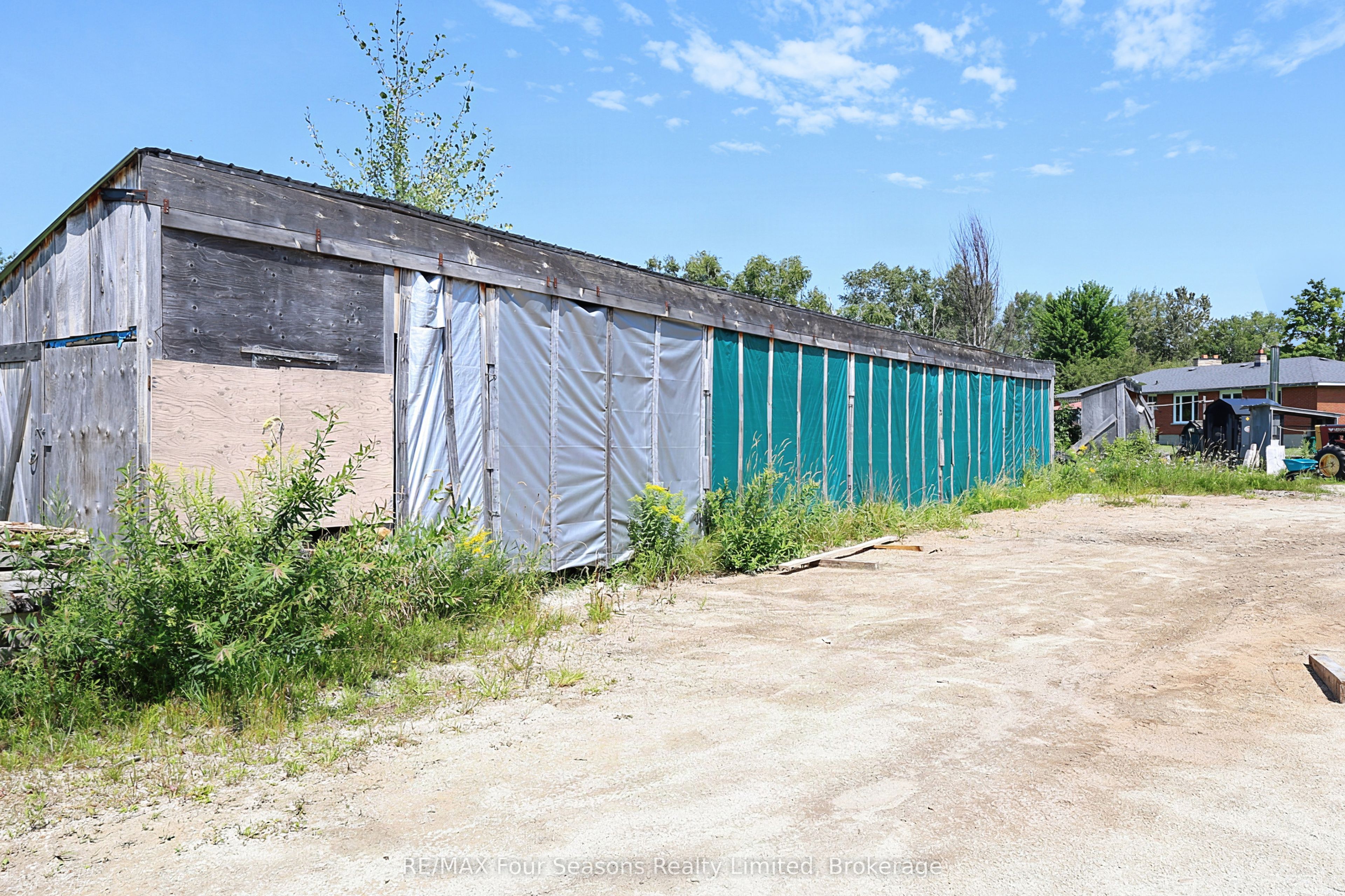 2140 5th Concession N Property Photo 28