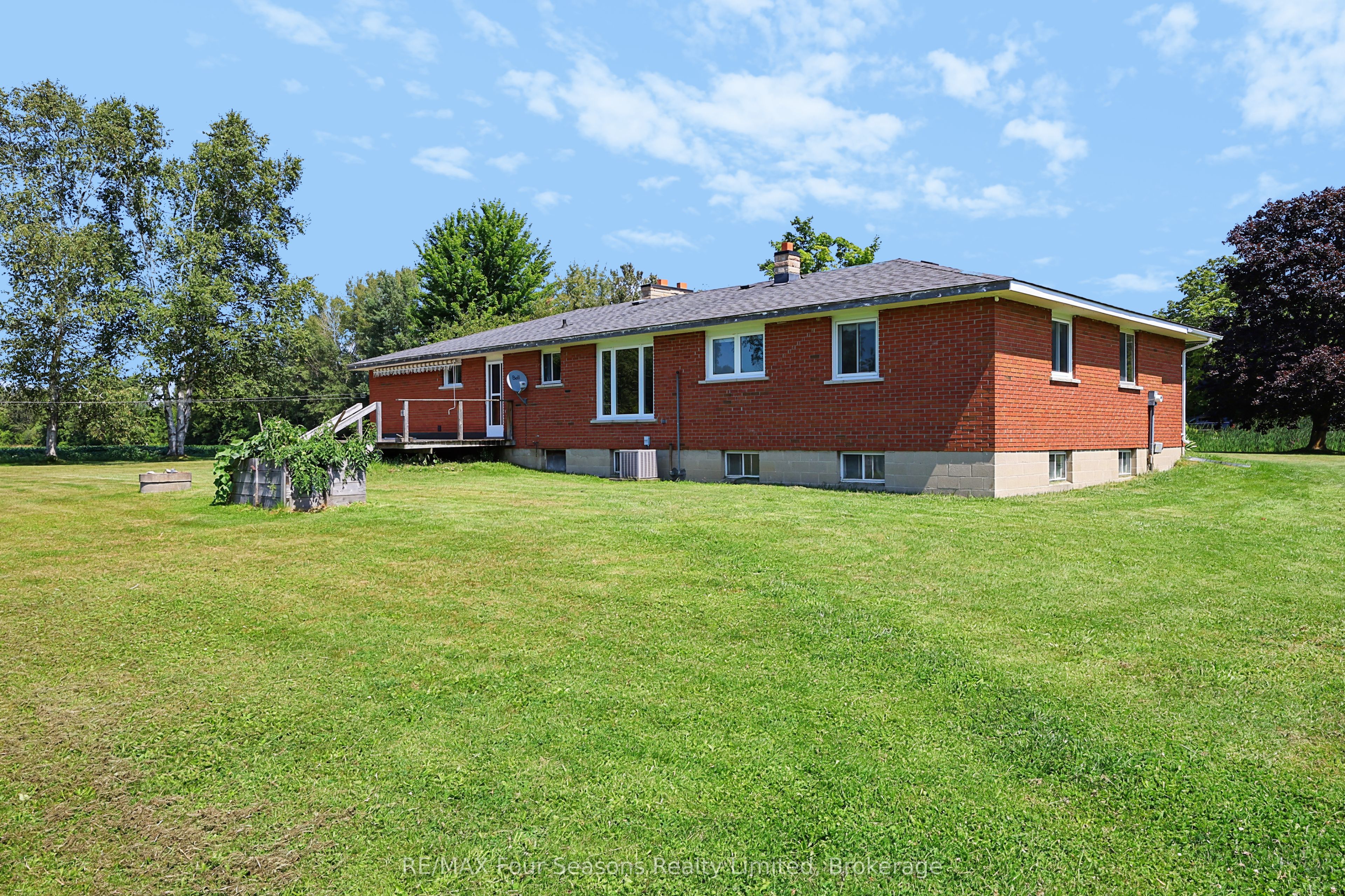 2140 5th Concession N Property Photo 35