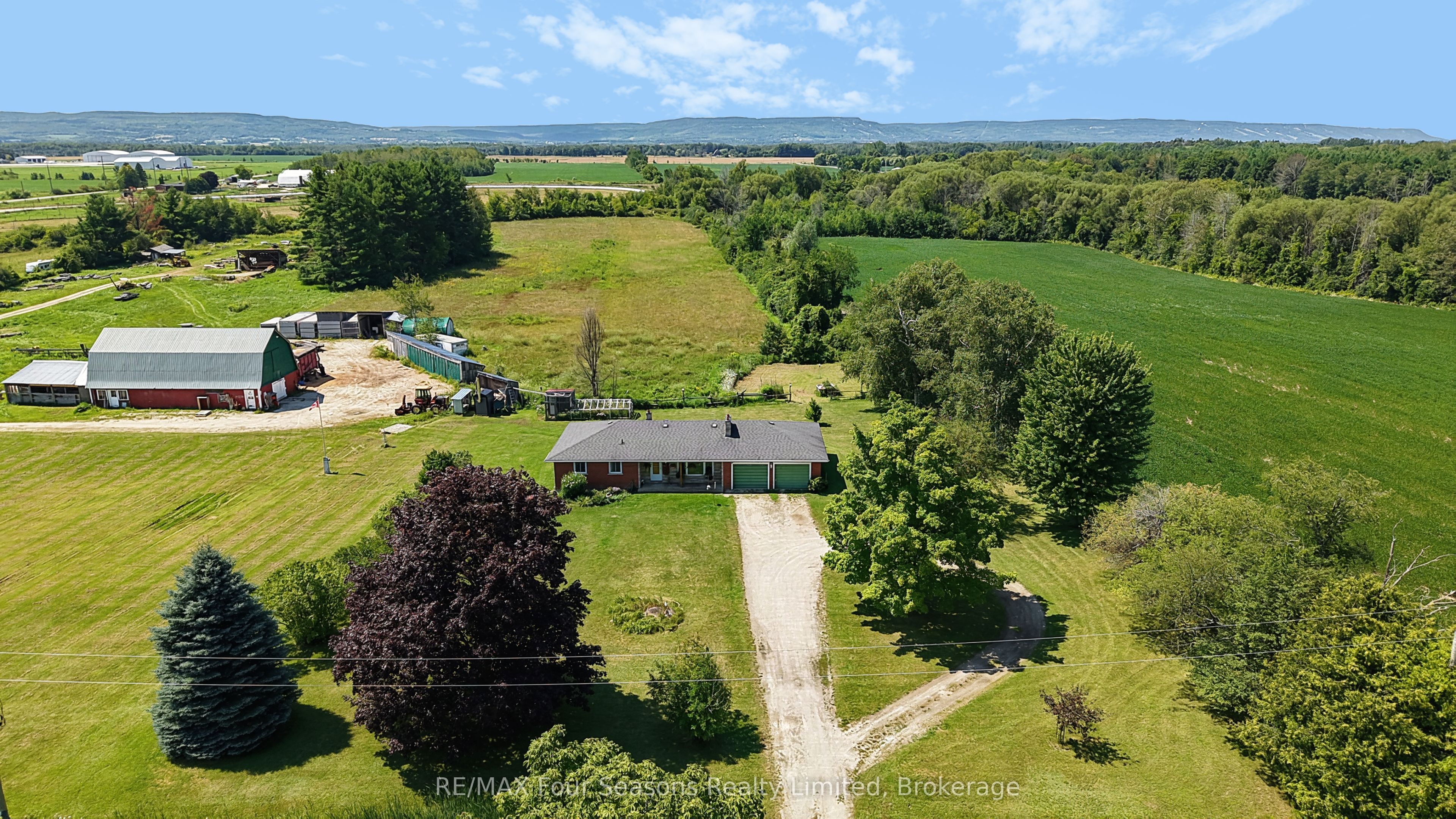 2140 5th Concession N Property Photo 37