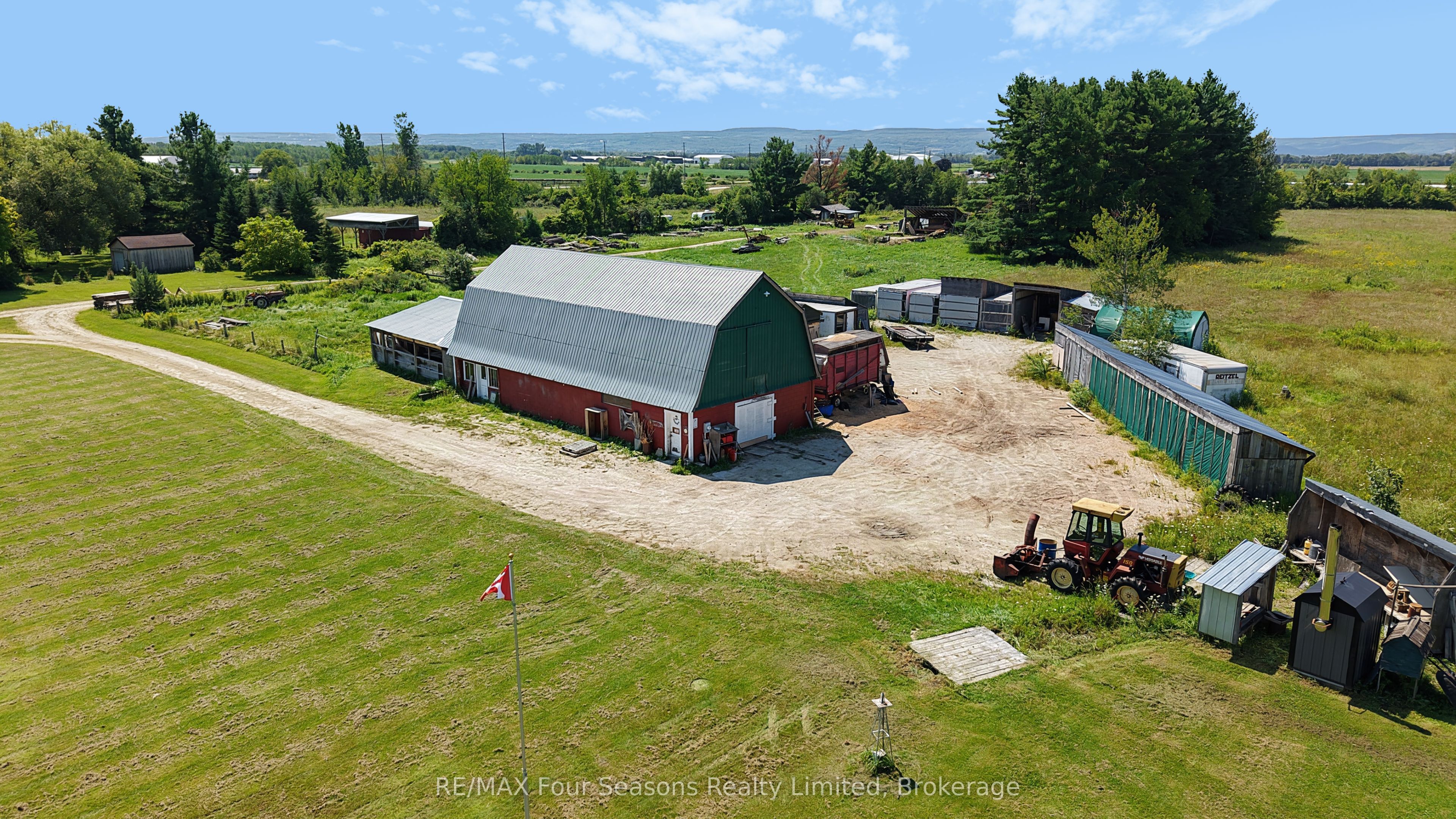 2140 5th Concession N Property Photo 39
