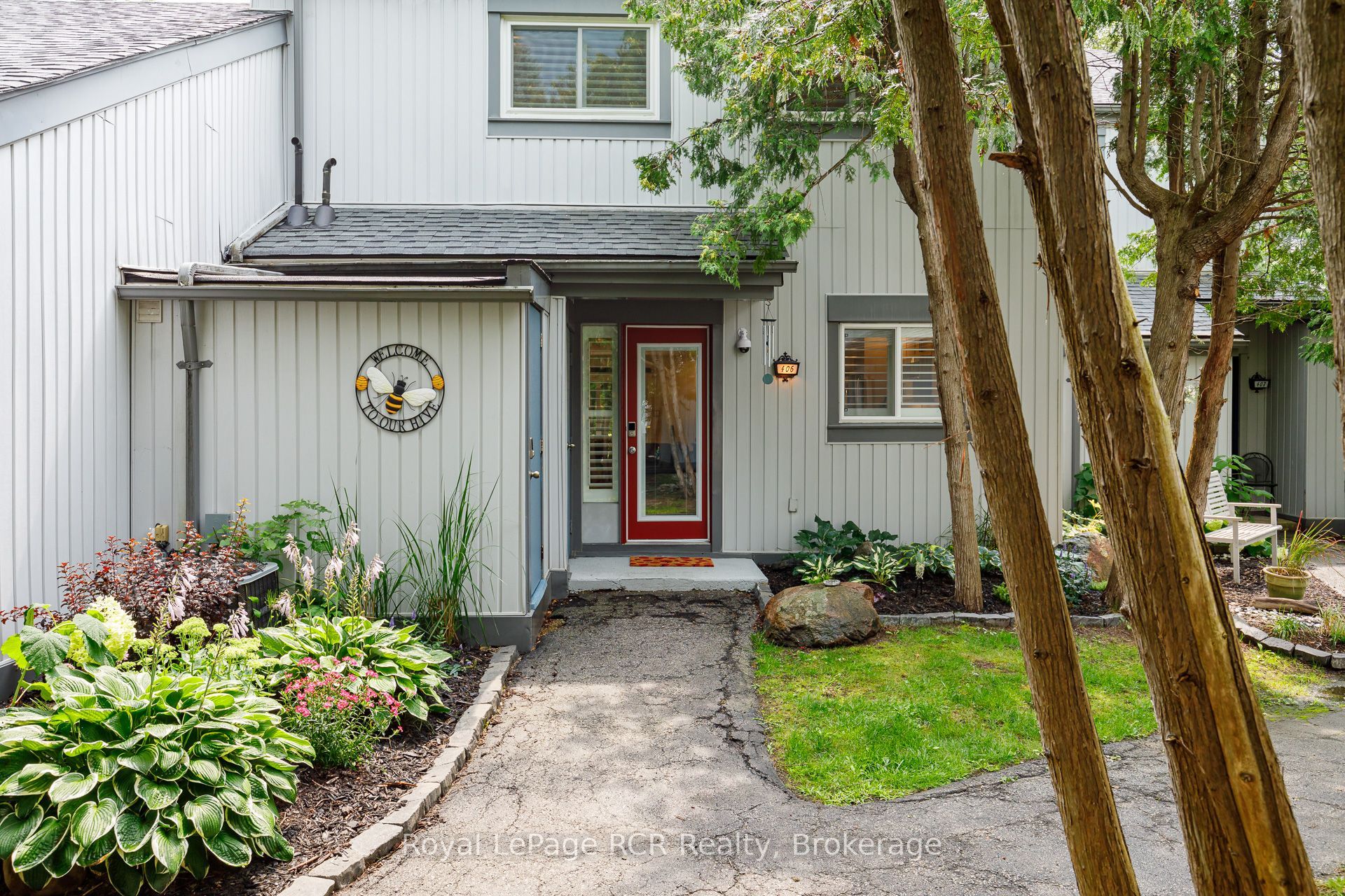 12 Dawson Drive 406 Property Photo 1