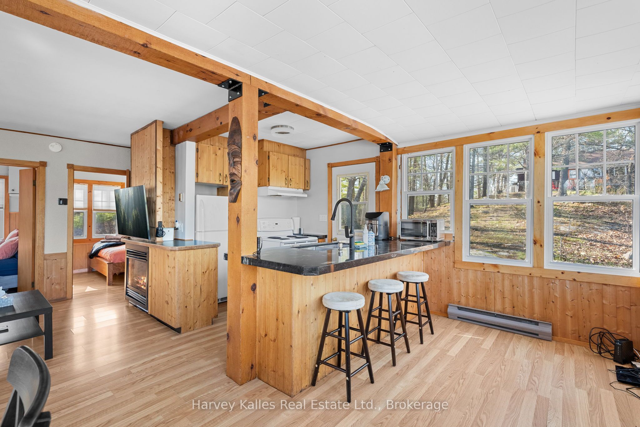 6884 & 6892 Upper Big Chute Road Property Photo 34