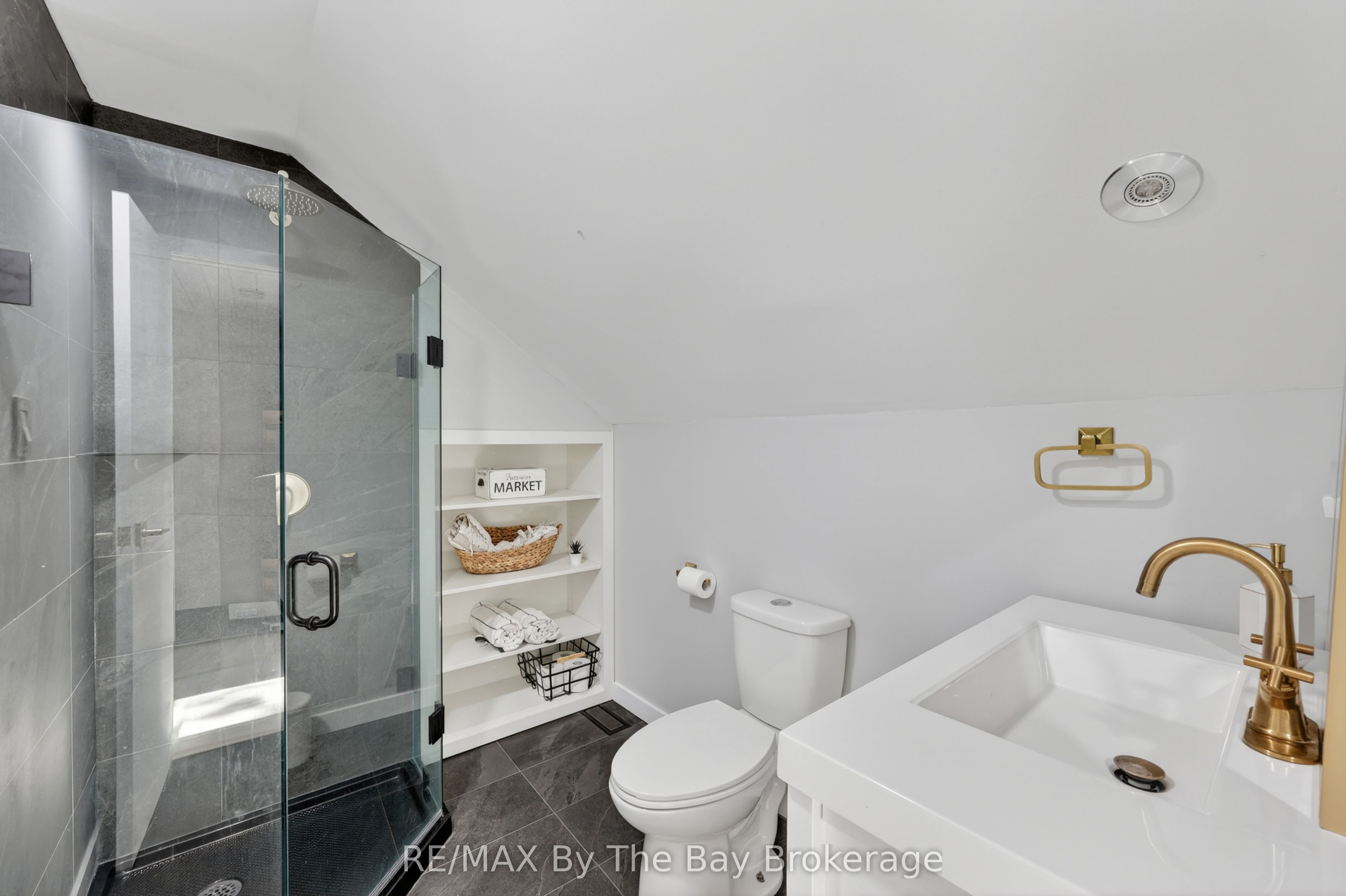 1416 River Road W Property Photo 28