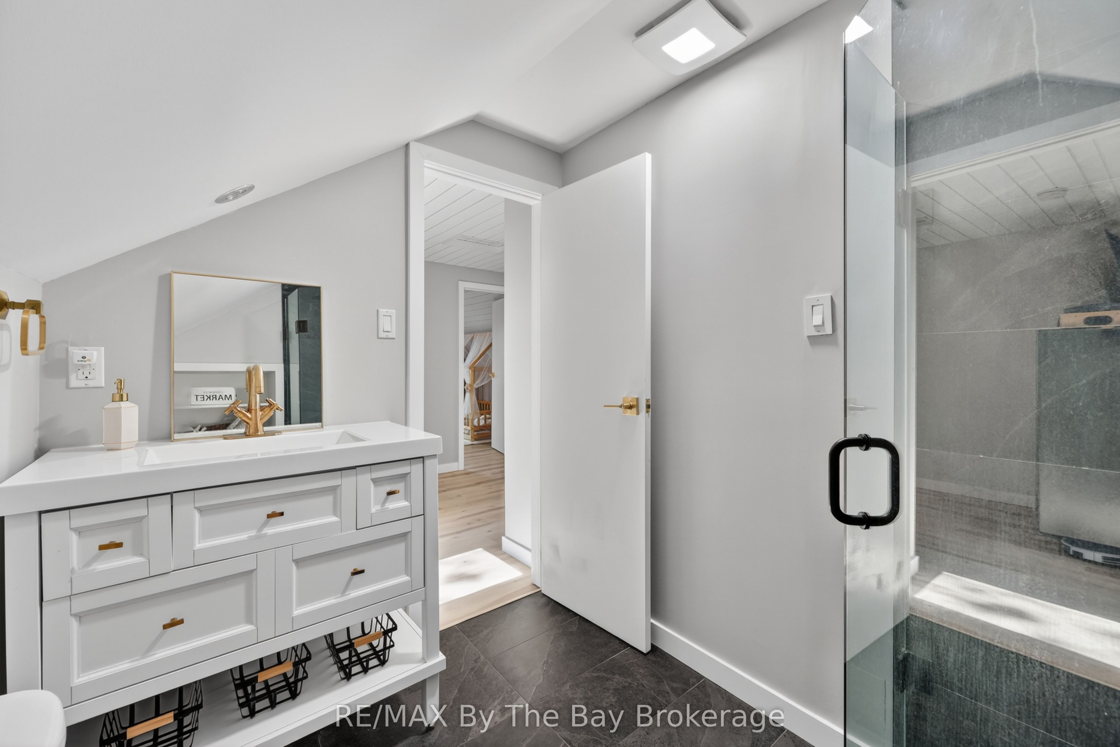 1416 River Road W Property Photo 29