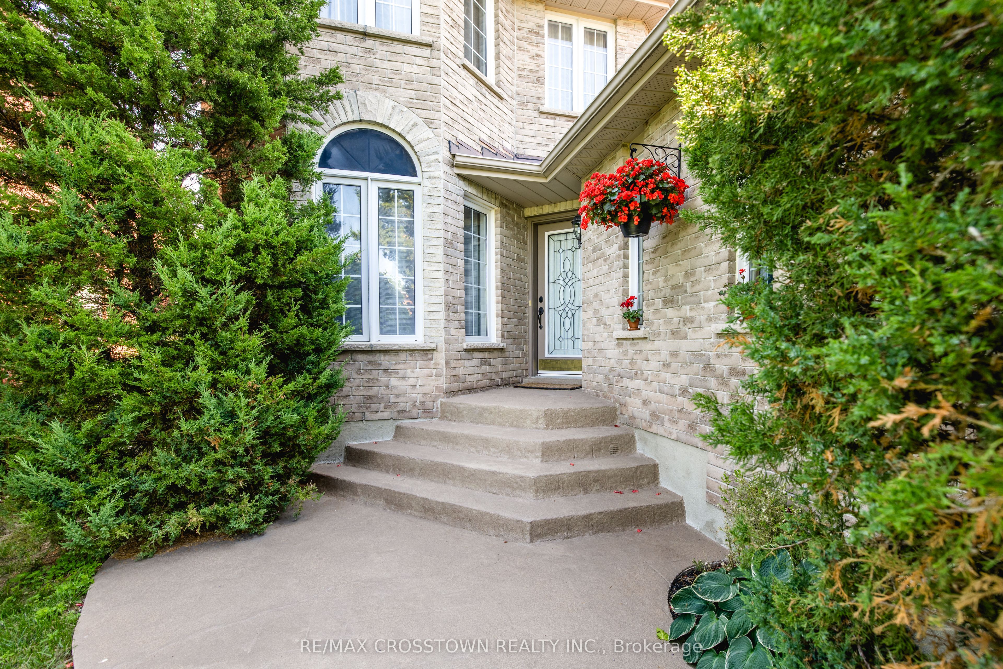 5 Kelsey Crescent Property Photo 2