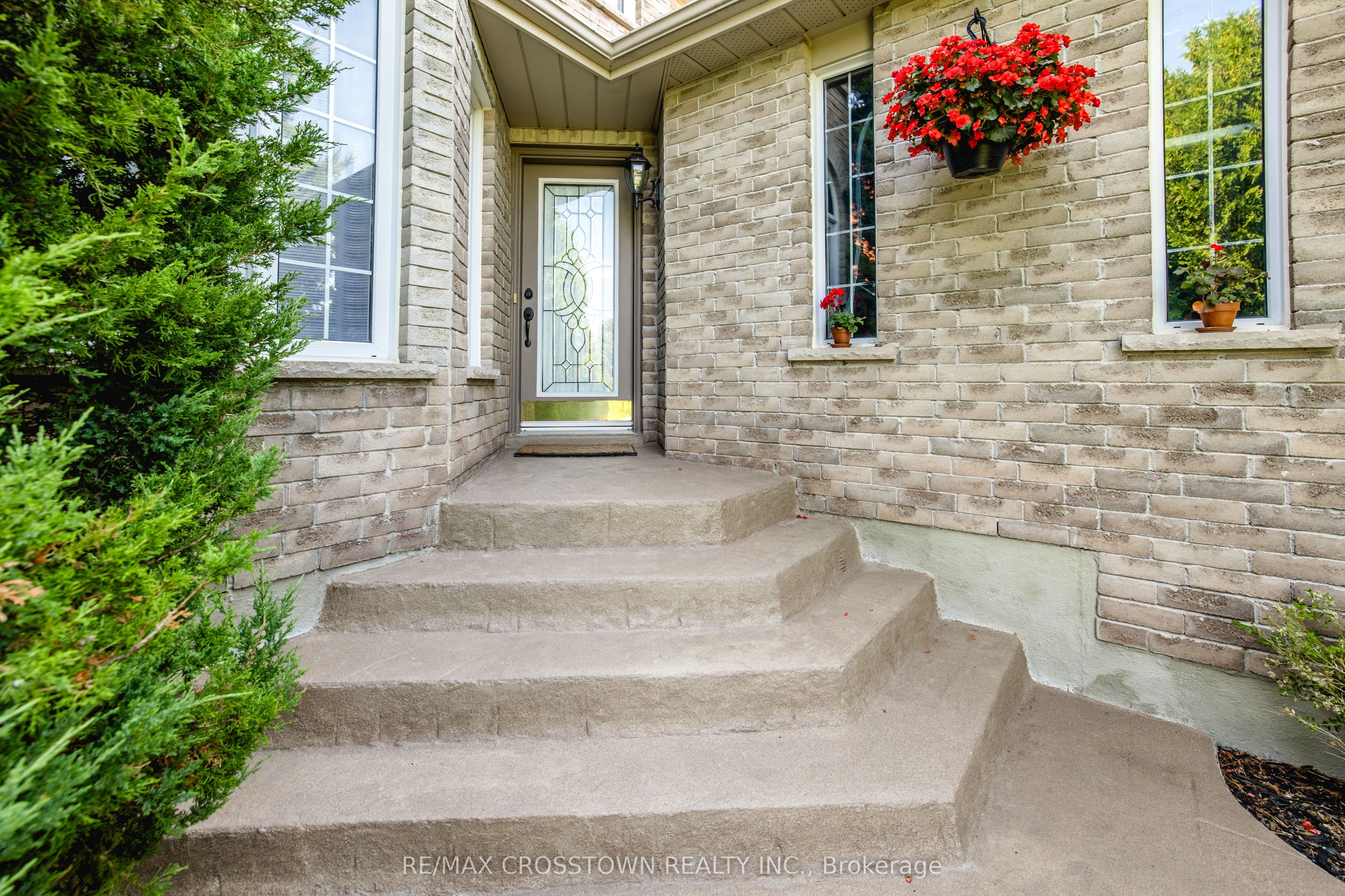 5 Kelsey Crescent Property Photo 3
