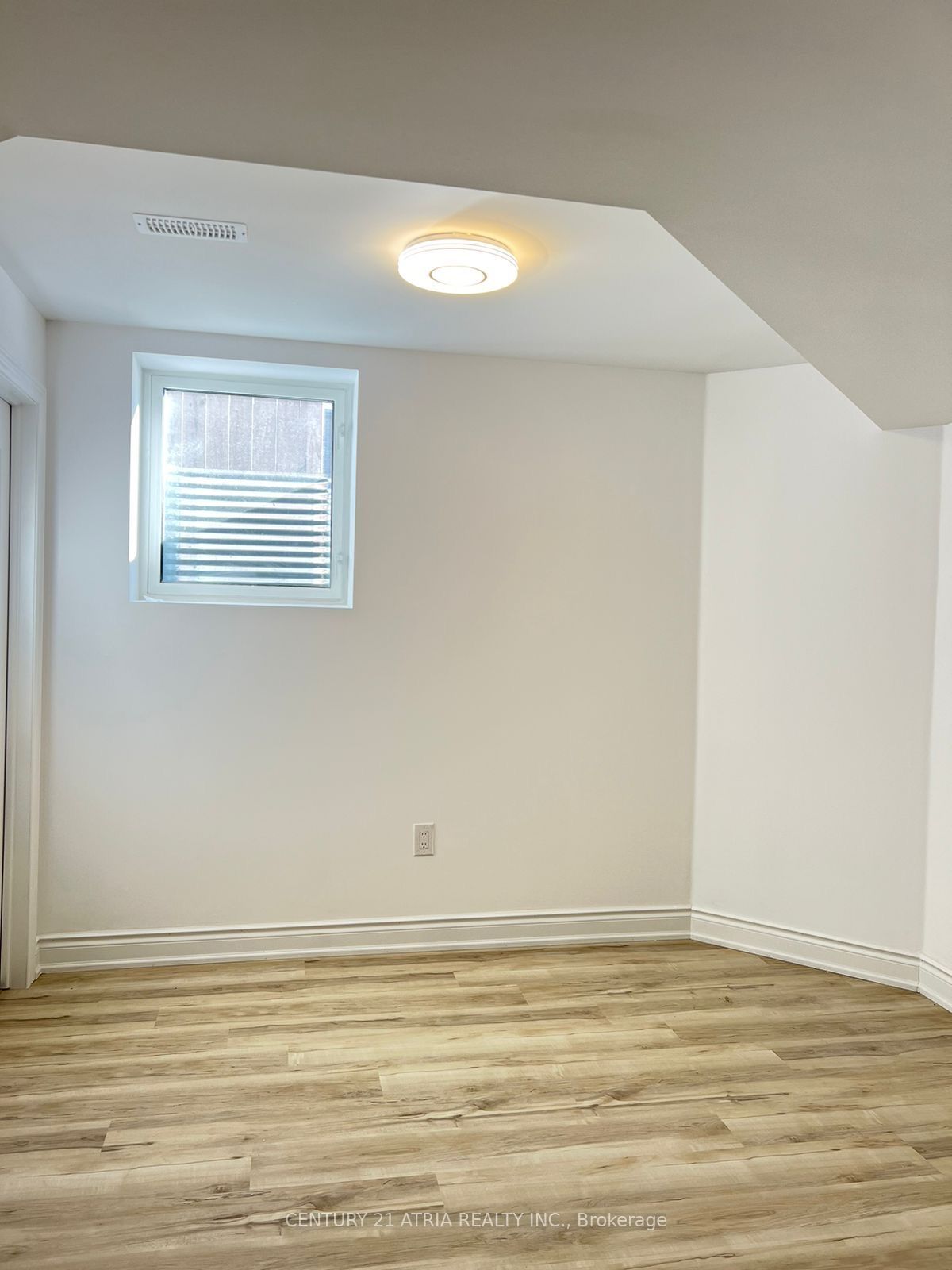 148 Dean Avenue Property Photo 7