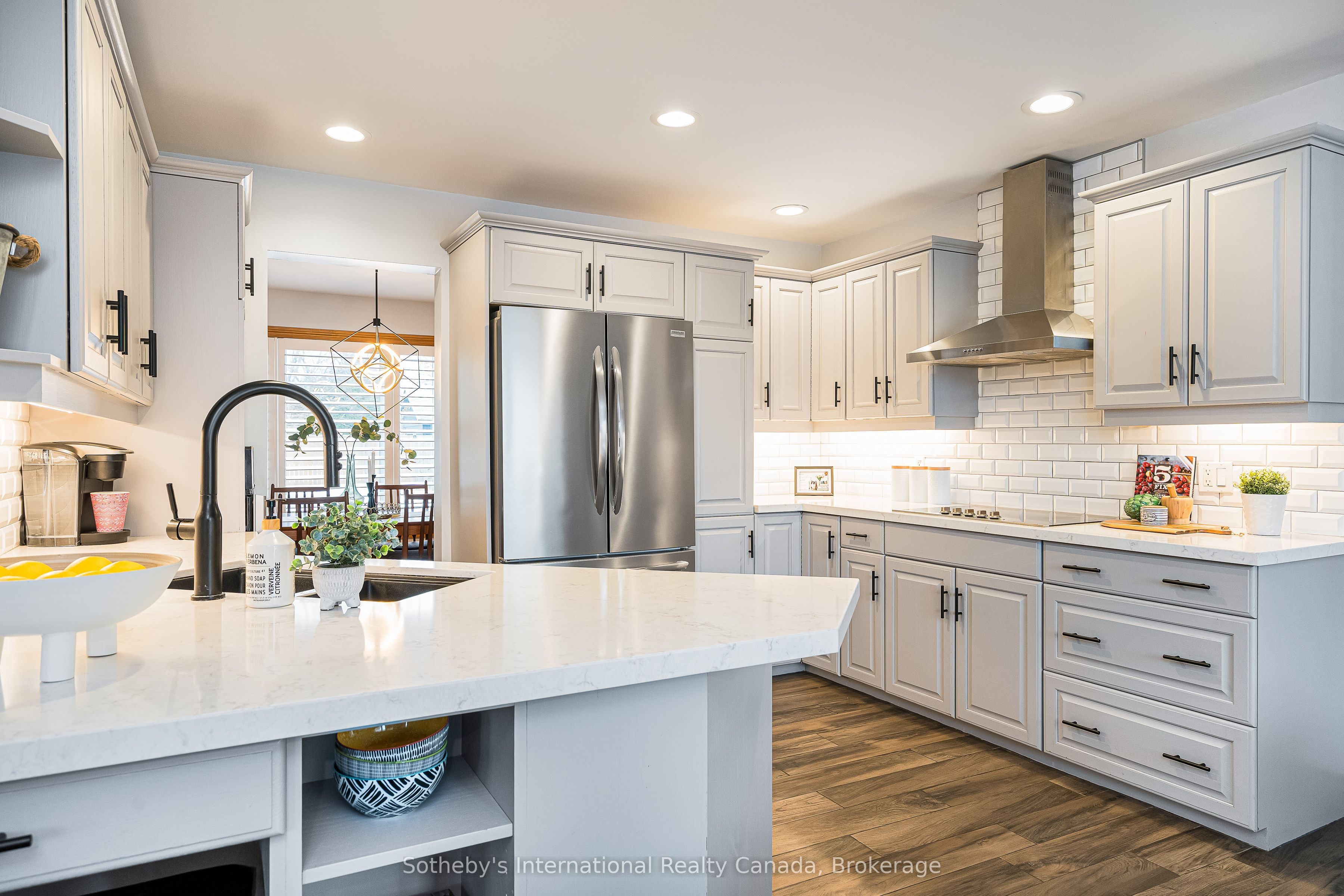 154 Mary Street Property Photo 2