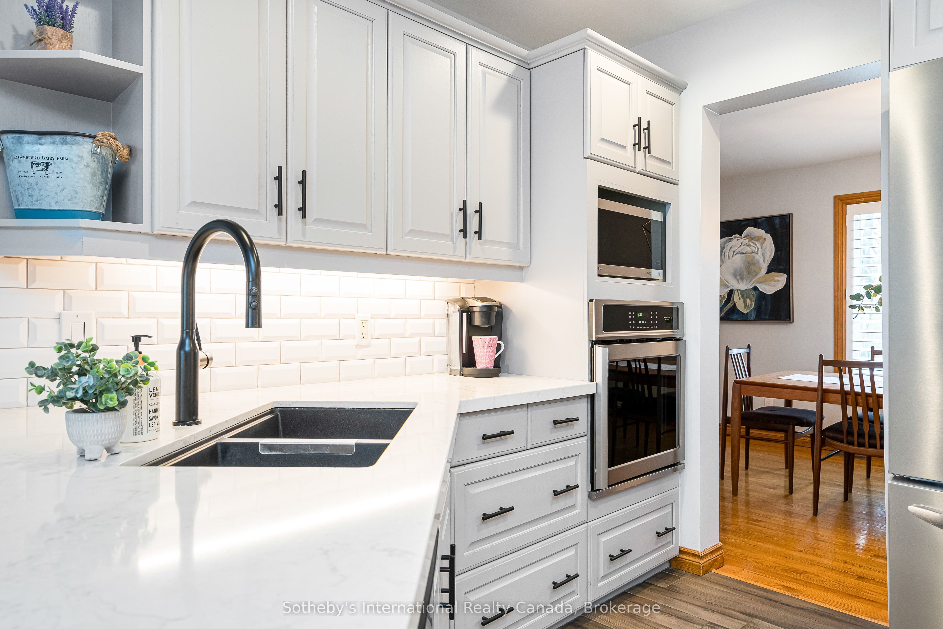 154 Mary Street Property Photo 3