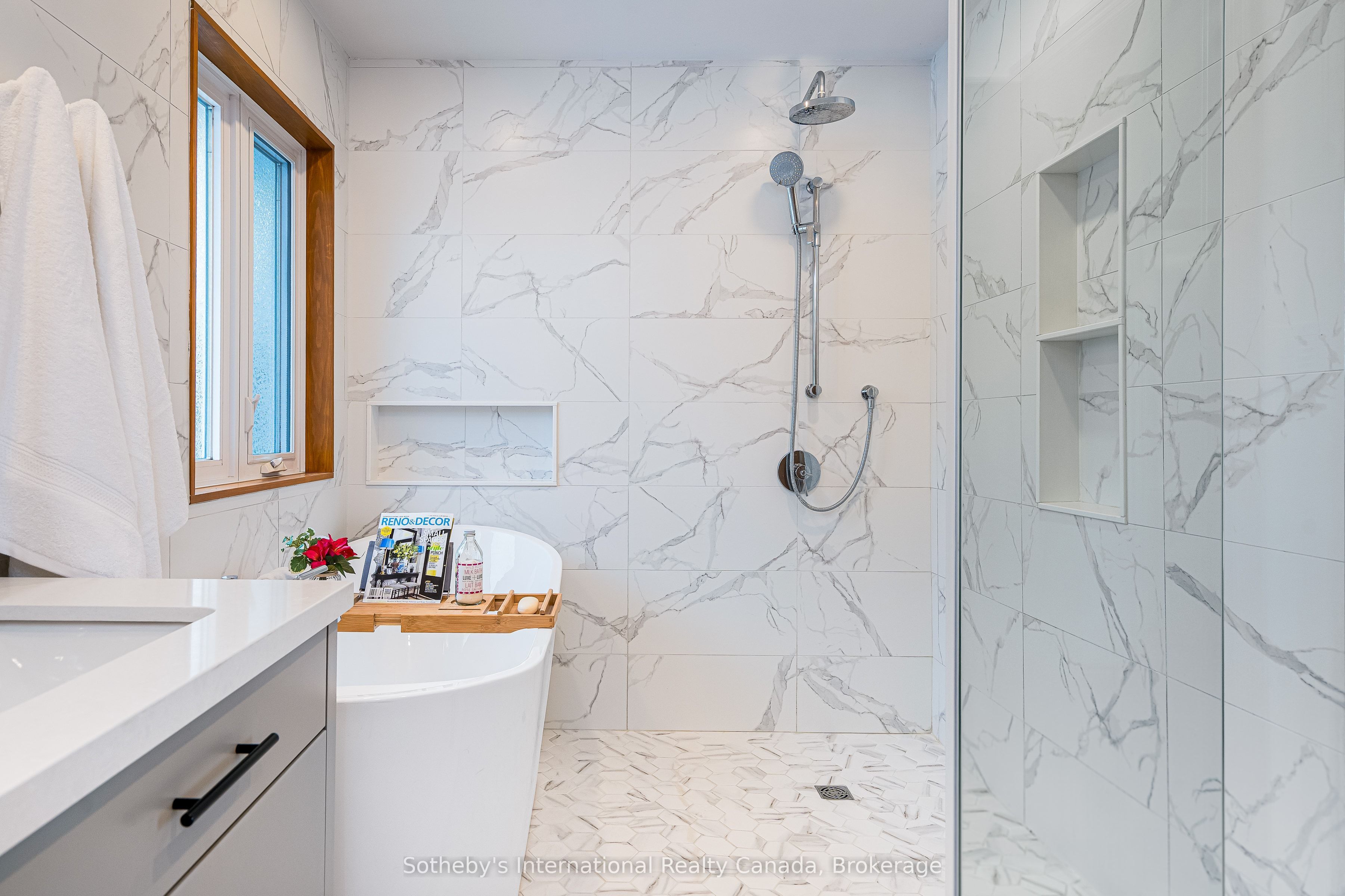 154 Mary Street Property Photo 24