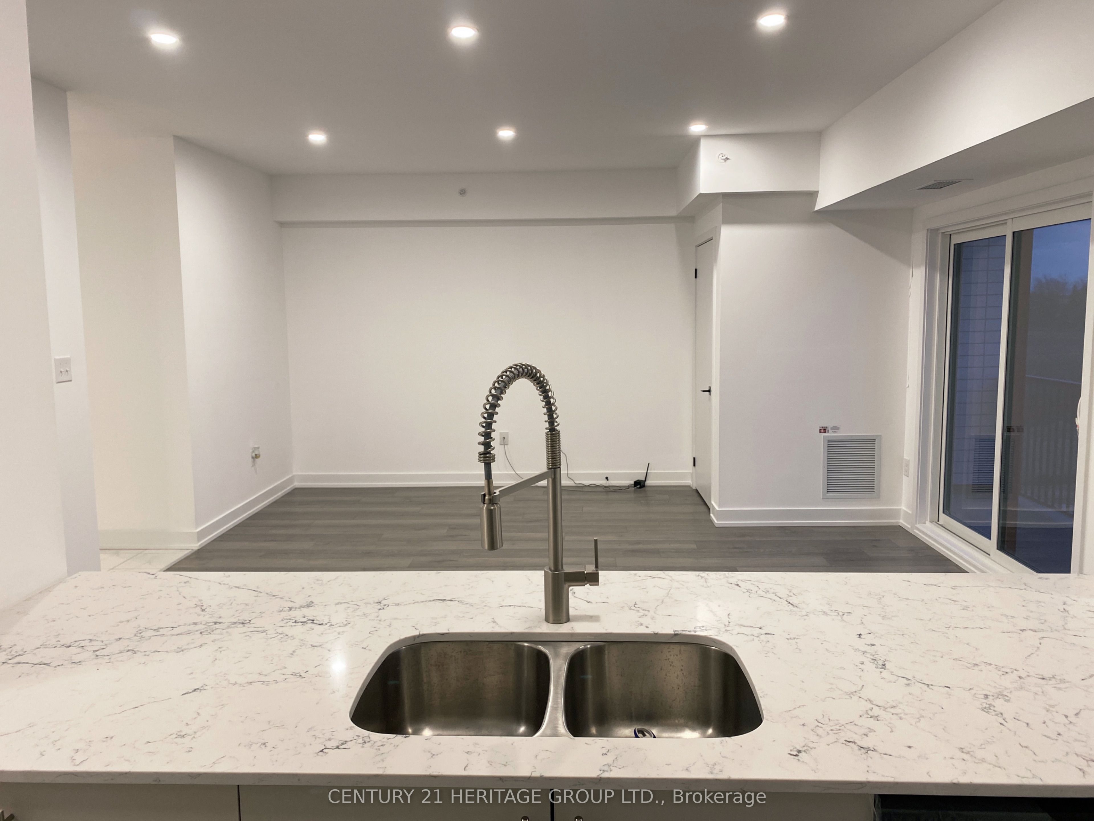 10 Culinary Lane 502 Property Photo 17