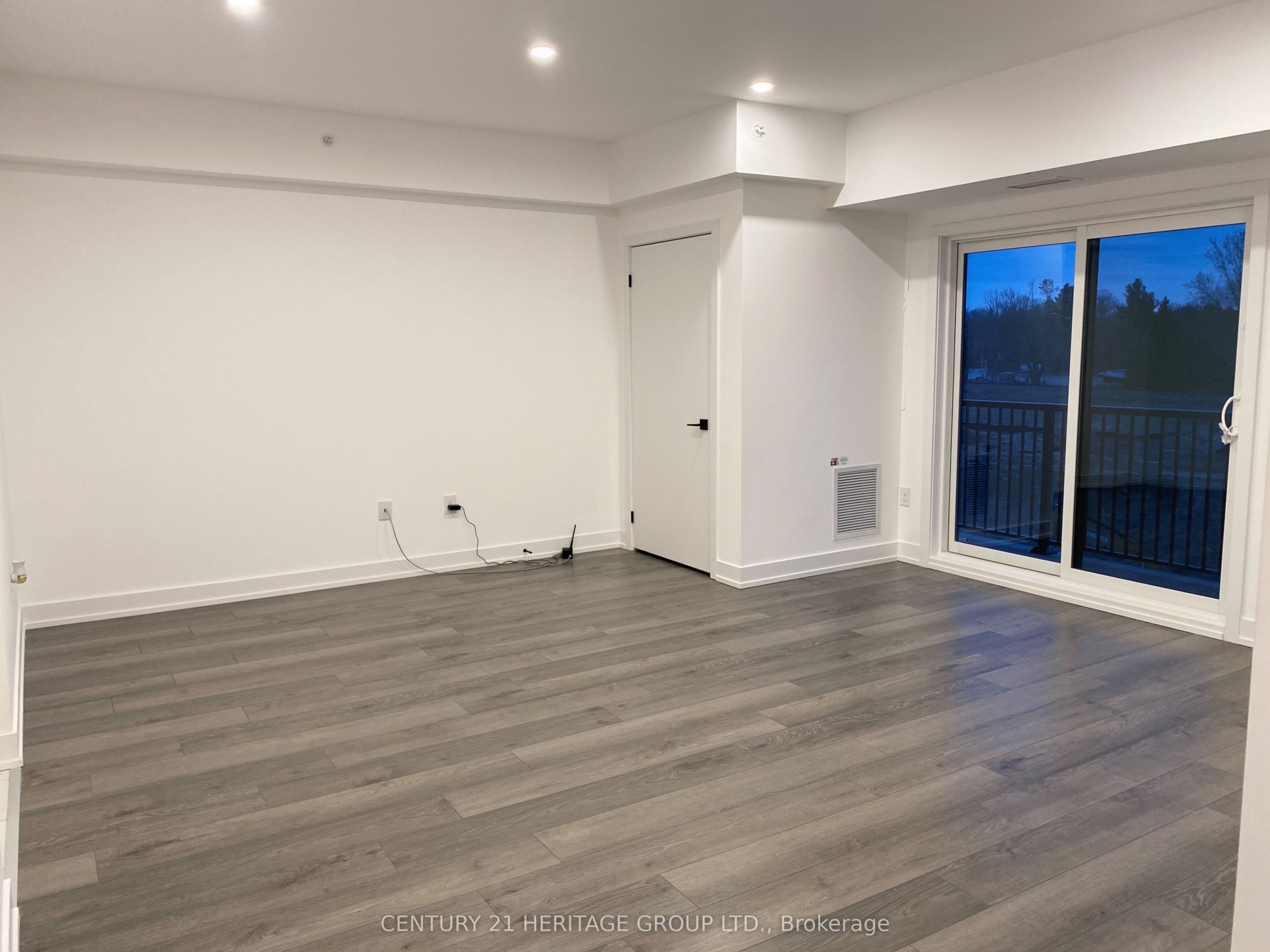 10 Culinary Lane 502 Property Photo 18