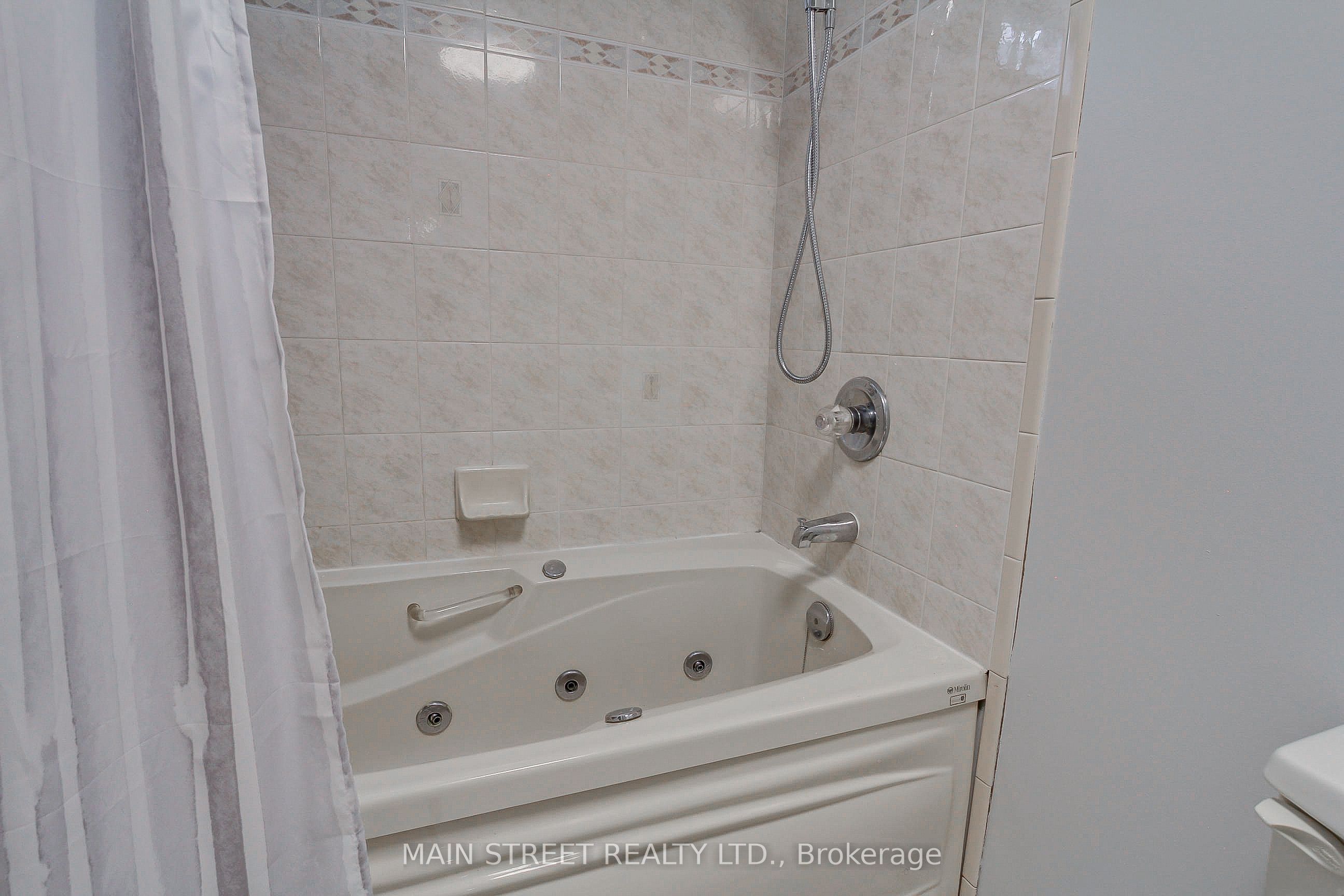 109 Bishop Drive Property Photo 40