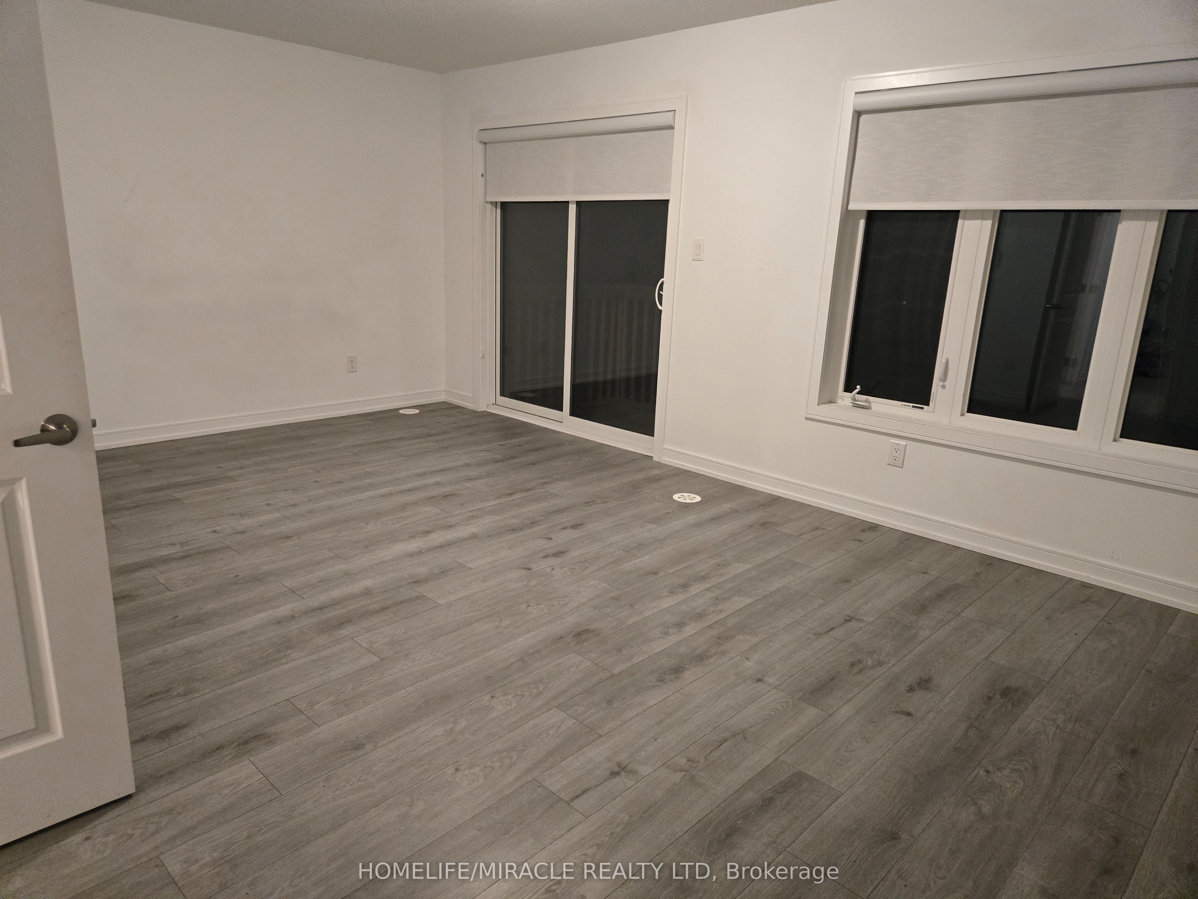 52 Blue Forest Crescent Property Photo 9